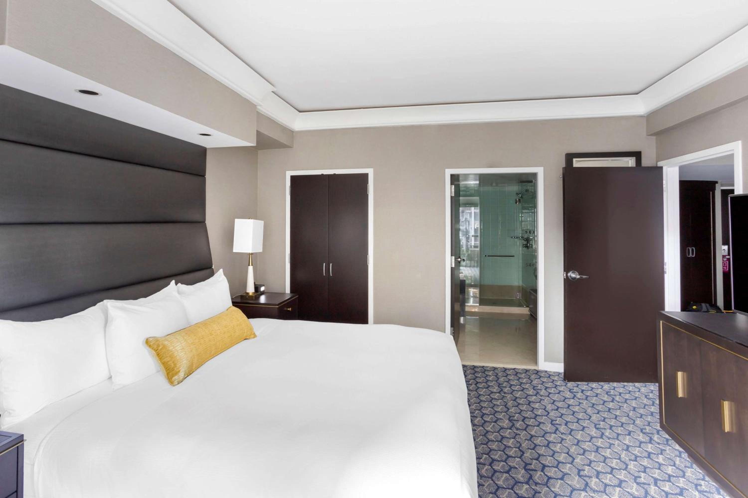 One-Bedroom King Suite with Sofa Bed