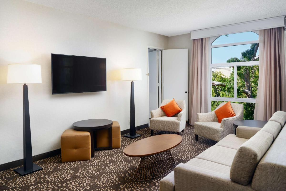 One-Bedroom Suite photo 1