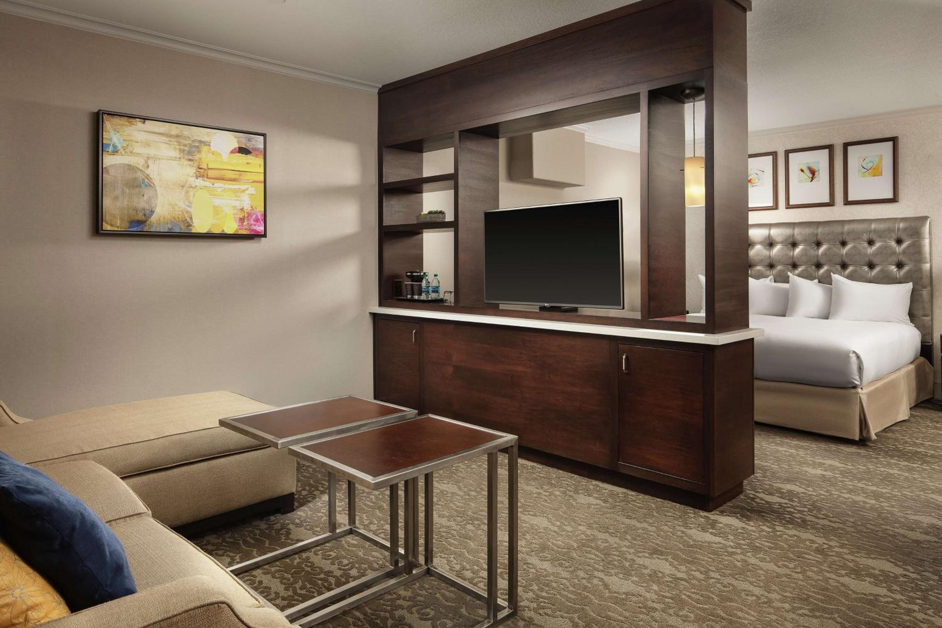 King Suite with Patio - Photo 3