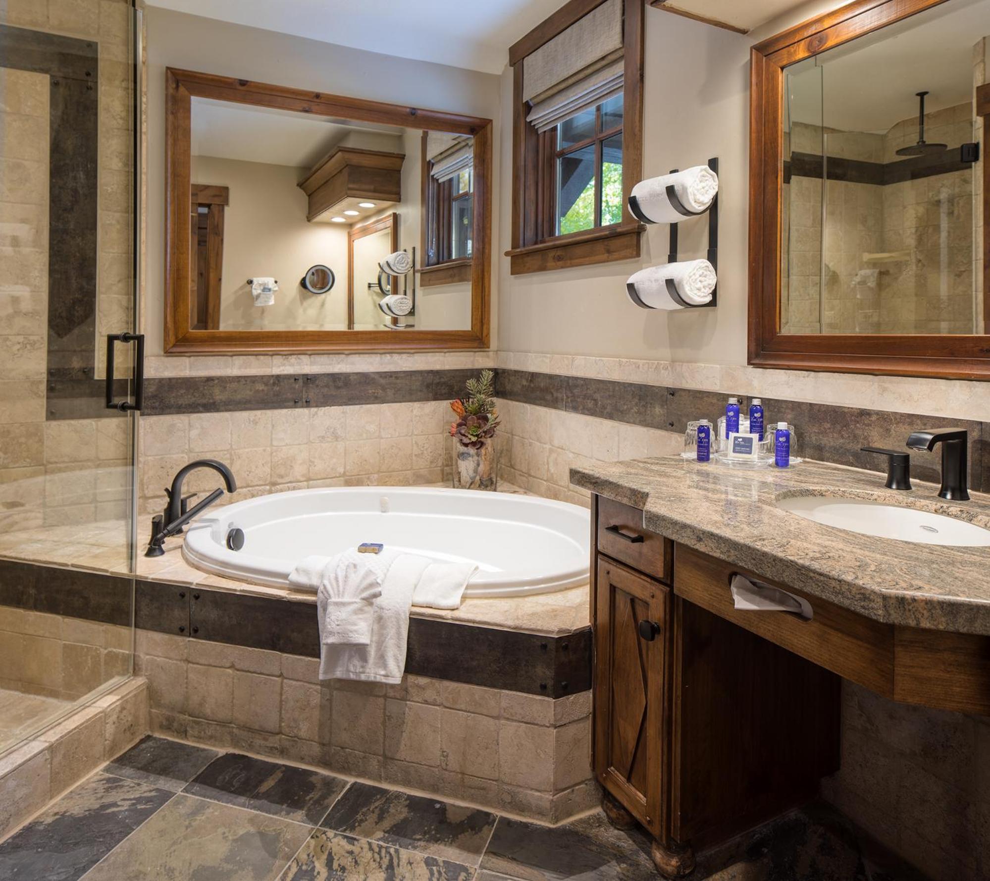 Deluxe Cottage - Photo 2