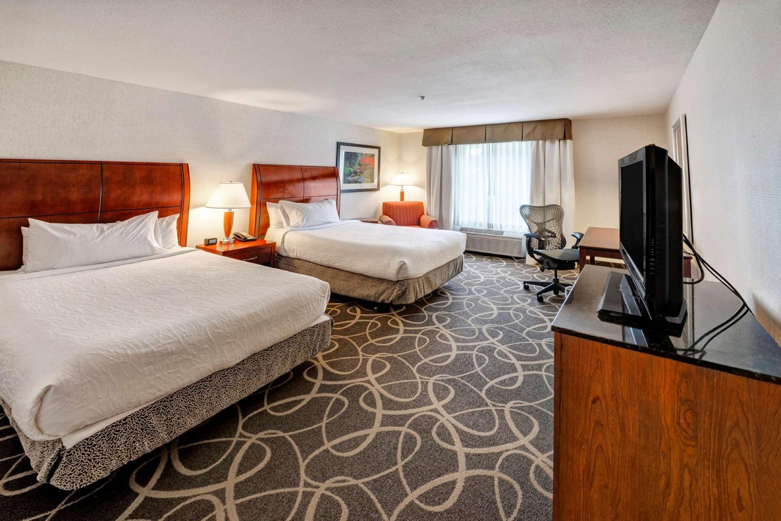 Queen Room with Two Queen Beds - Photo 1