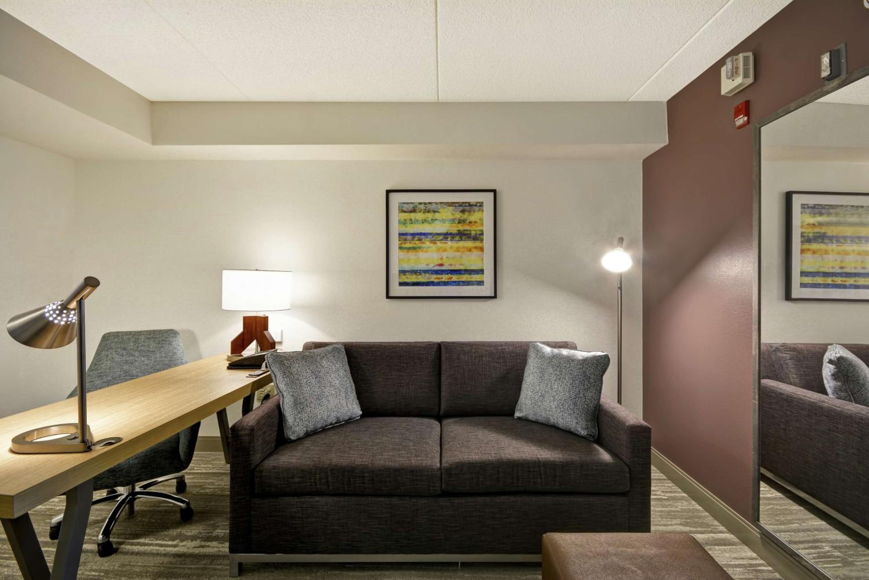 Junior King Suite - Mobility/Hearing Accessible