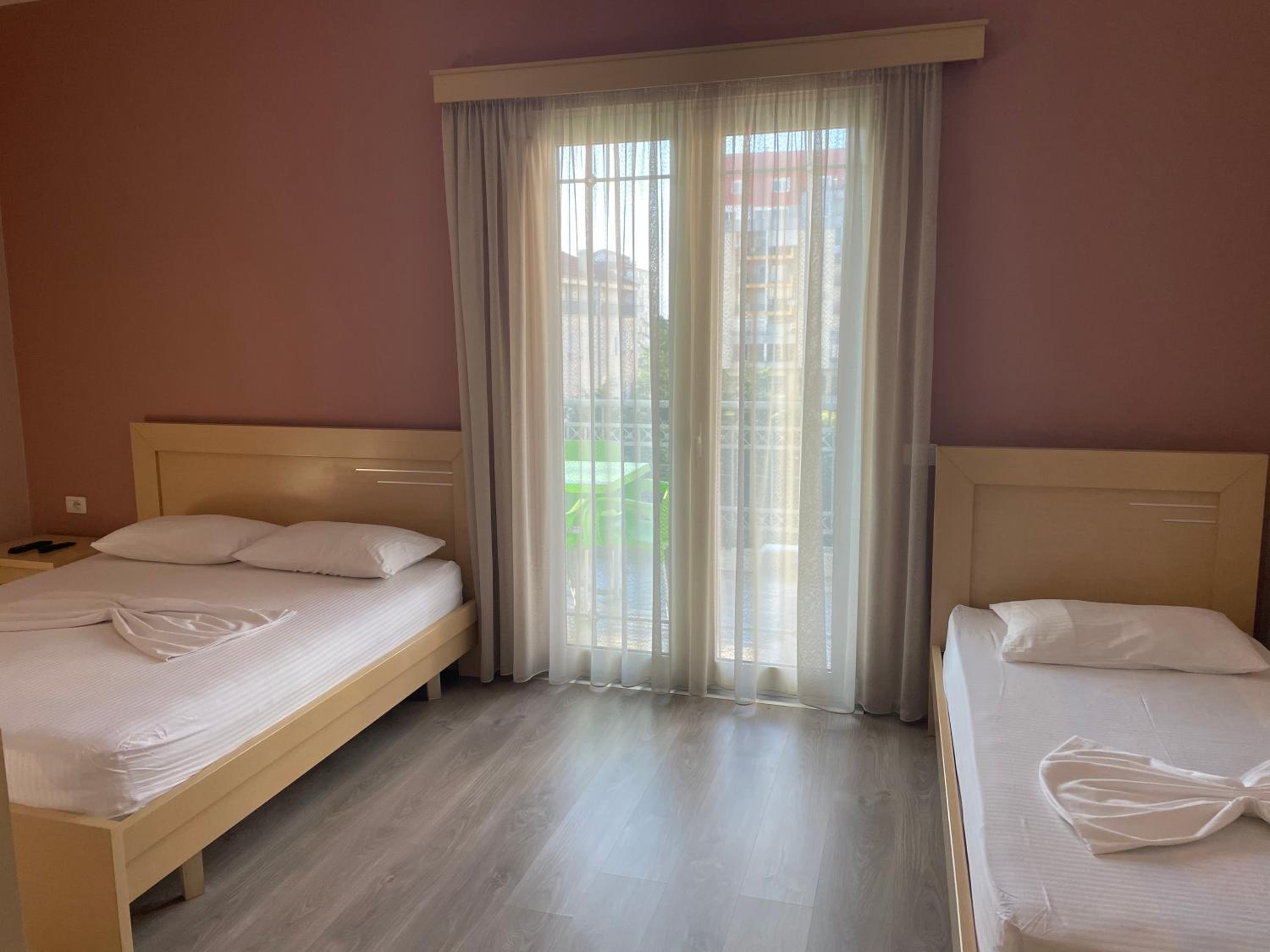Quadruple Room with Garden View photo 1