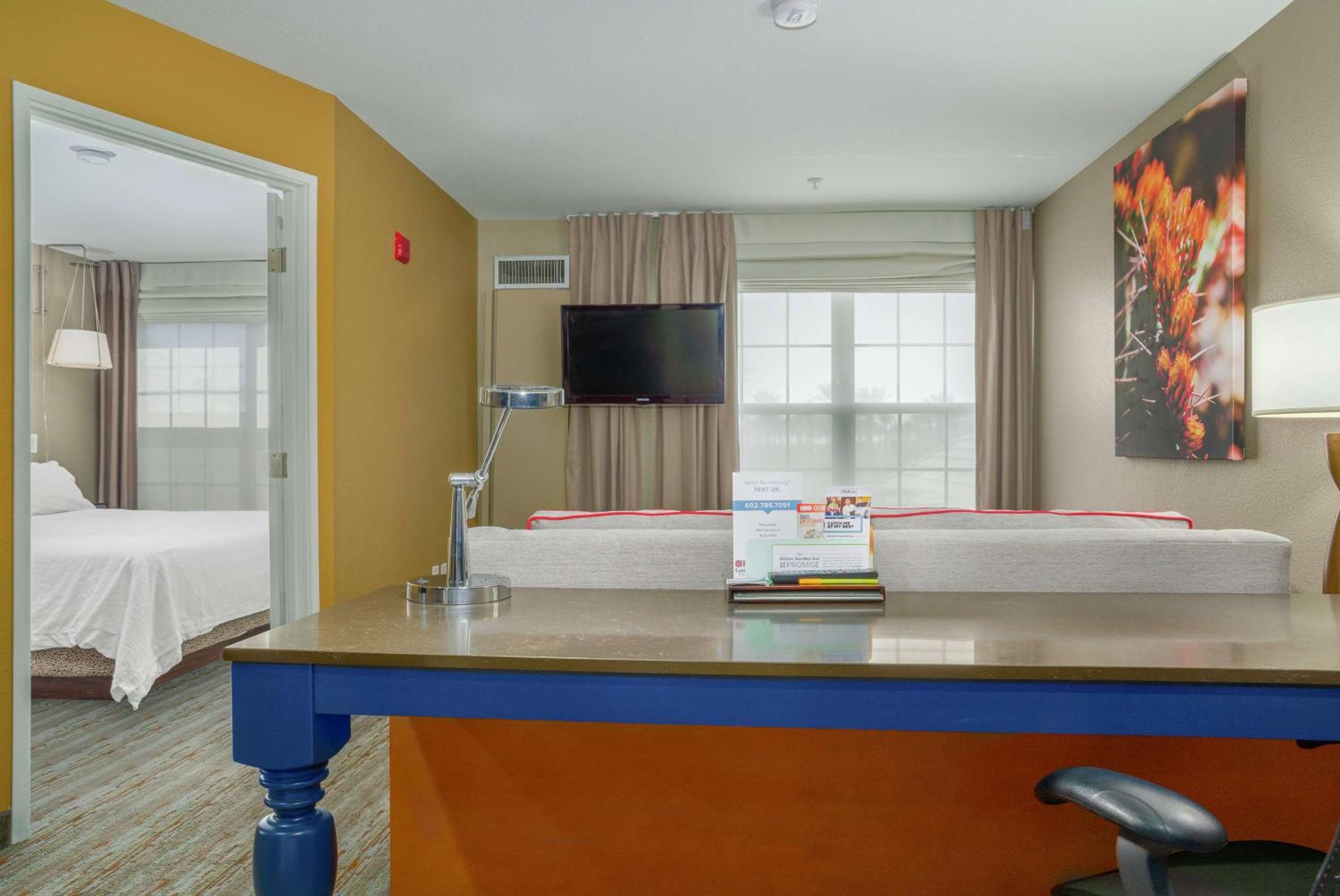 One-Bedroom King Suite with Sofa Bed - Photo 2