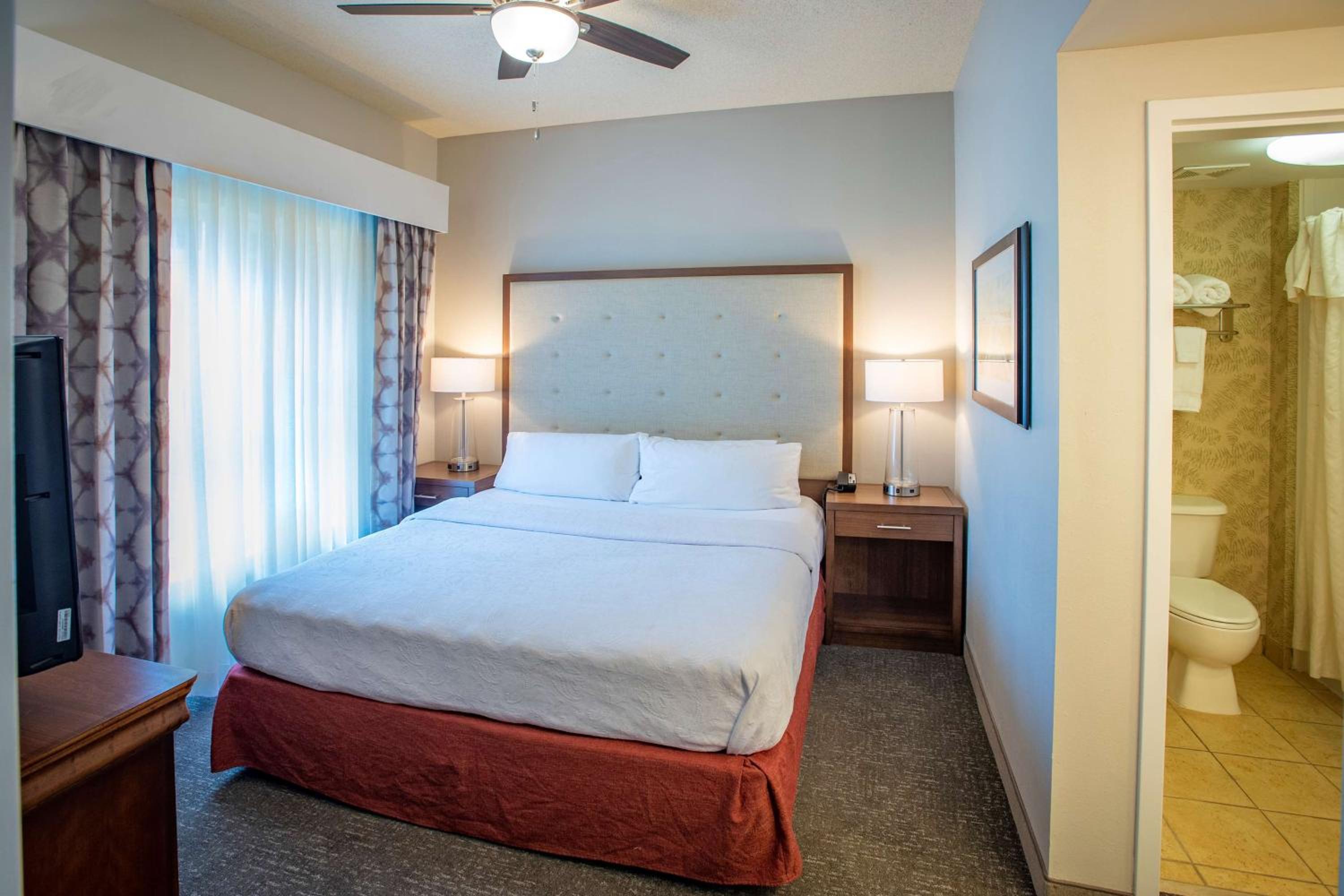 One-Bedroom King Suite - Non-Smoking, photo 7