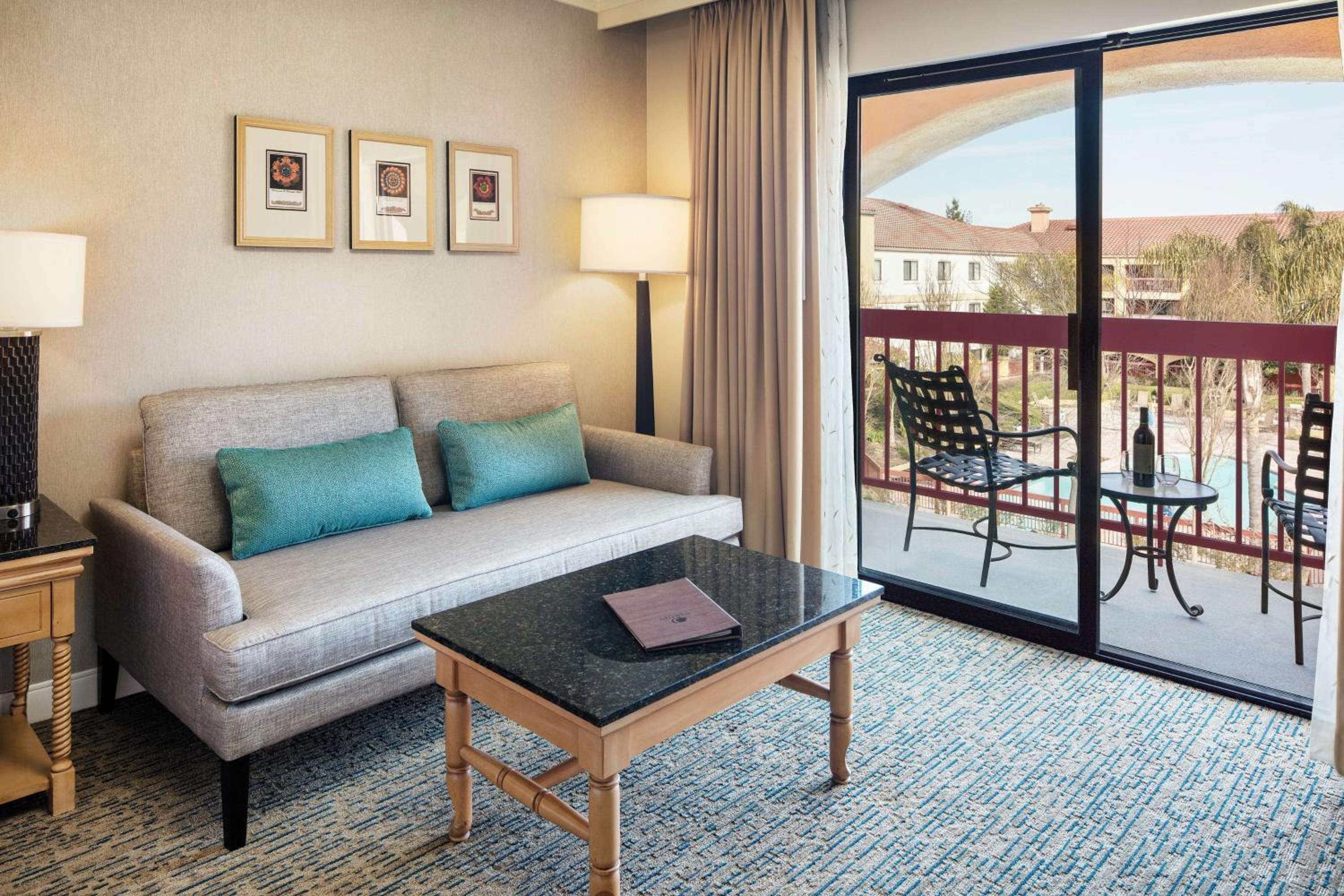 Queen Room with Two Queen Beds and Balcony - View - Photo 5