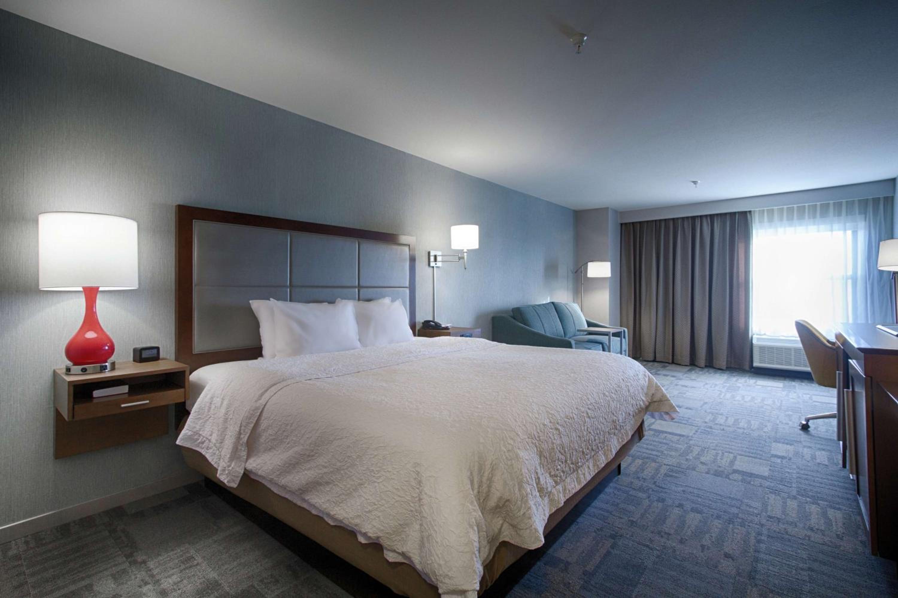 King Room with Sofa Bed - Non-Smoking - Photo 1