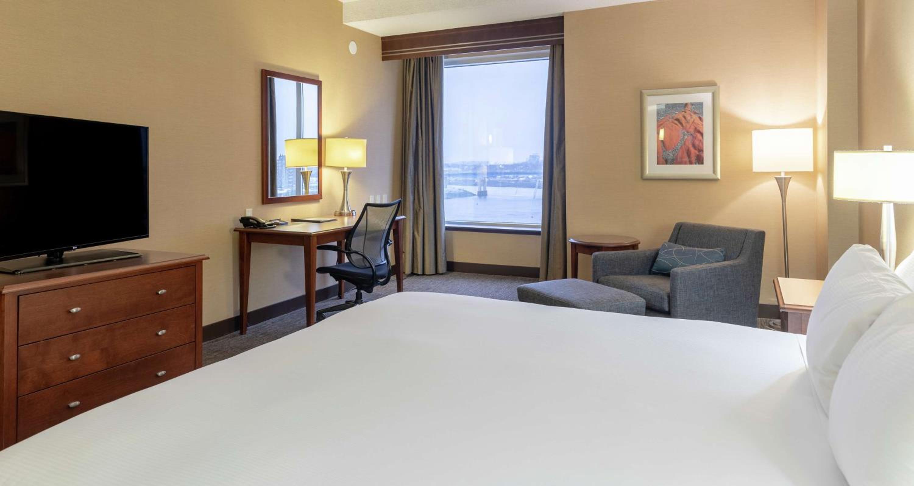 Club Floor King Room - Photo 3
