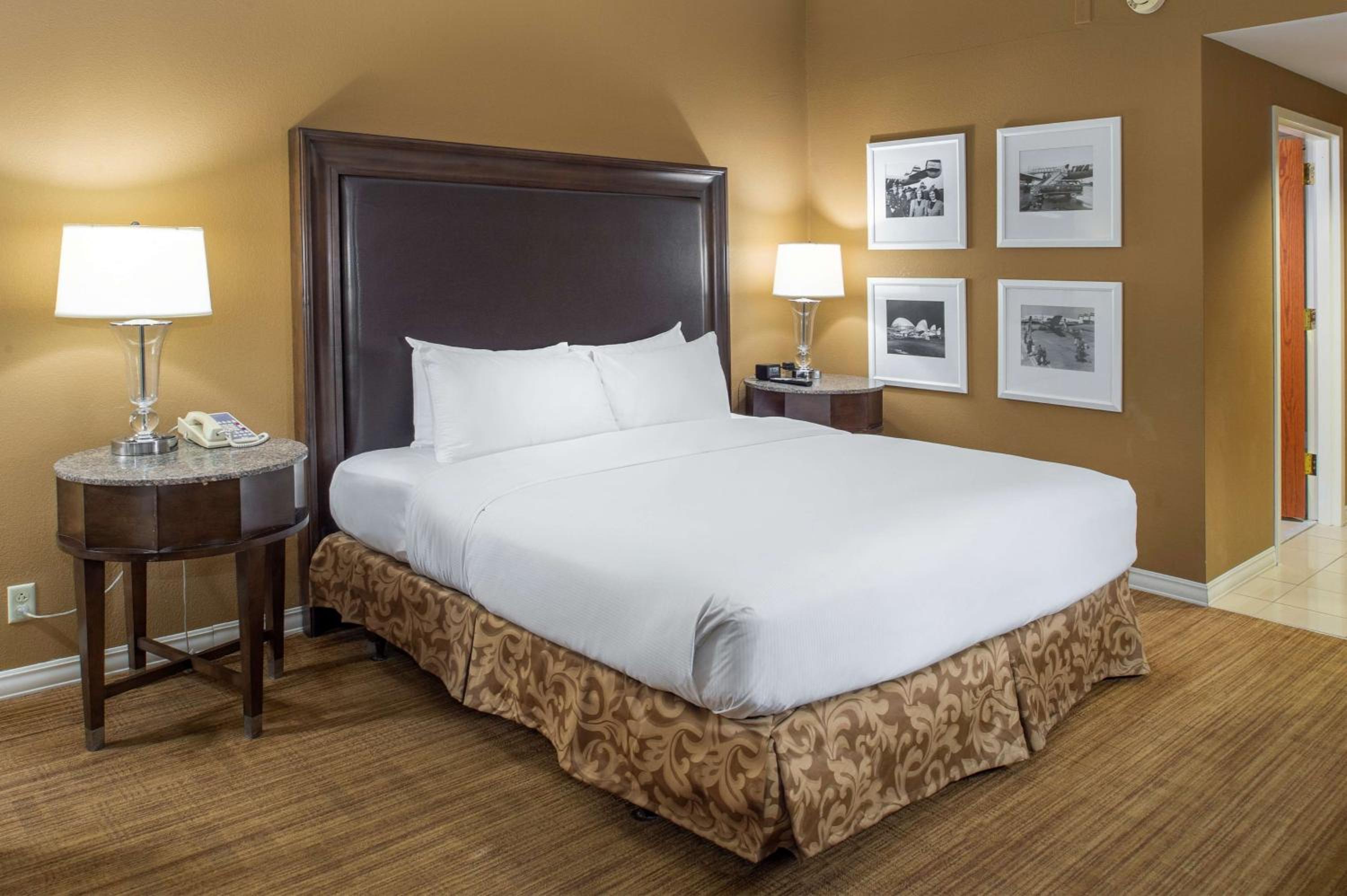 King Room with Courtyard View - Photo 1
