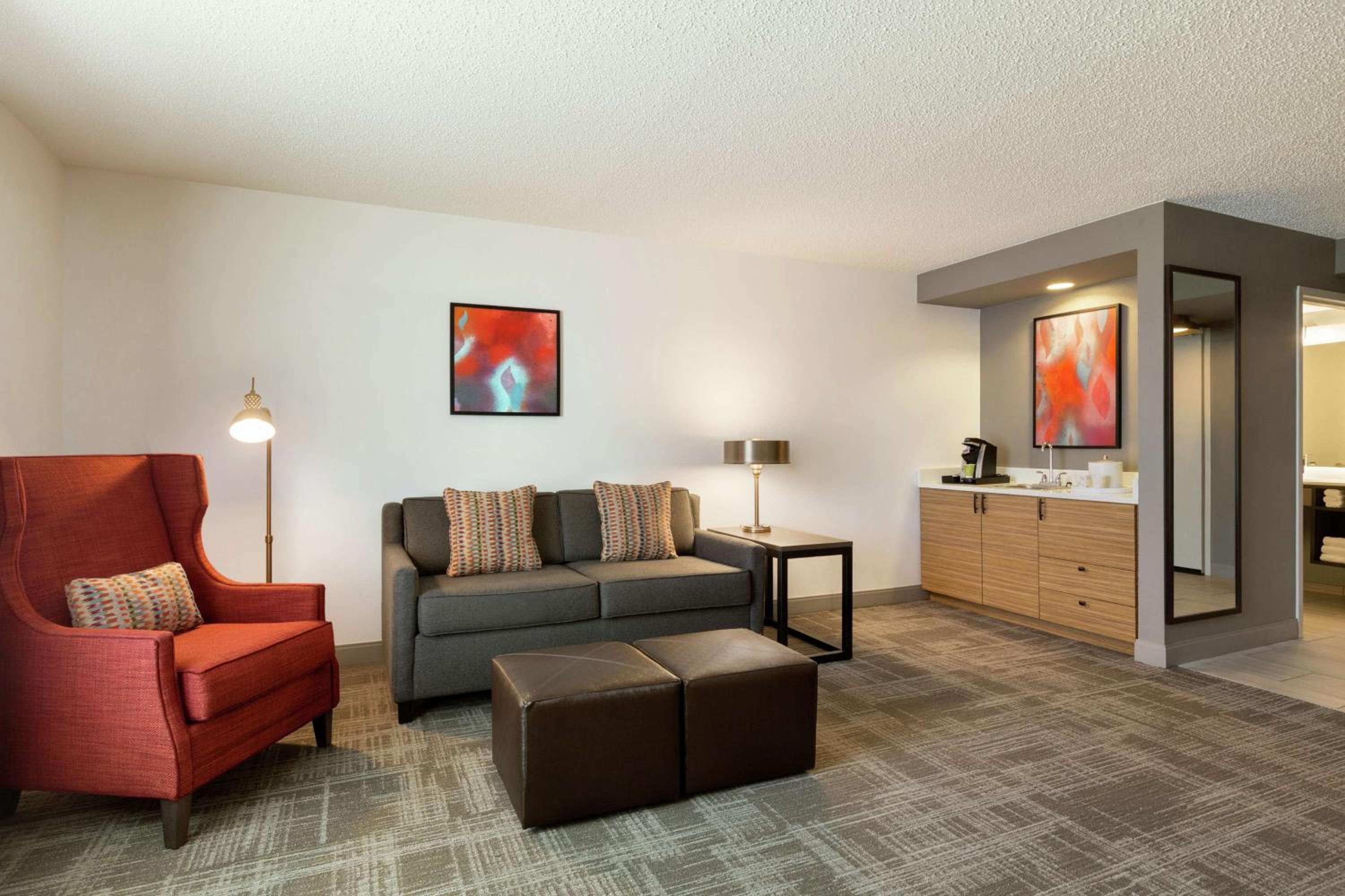 King Suite - Mobility and Hearing Access - Photo 2