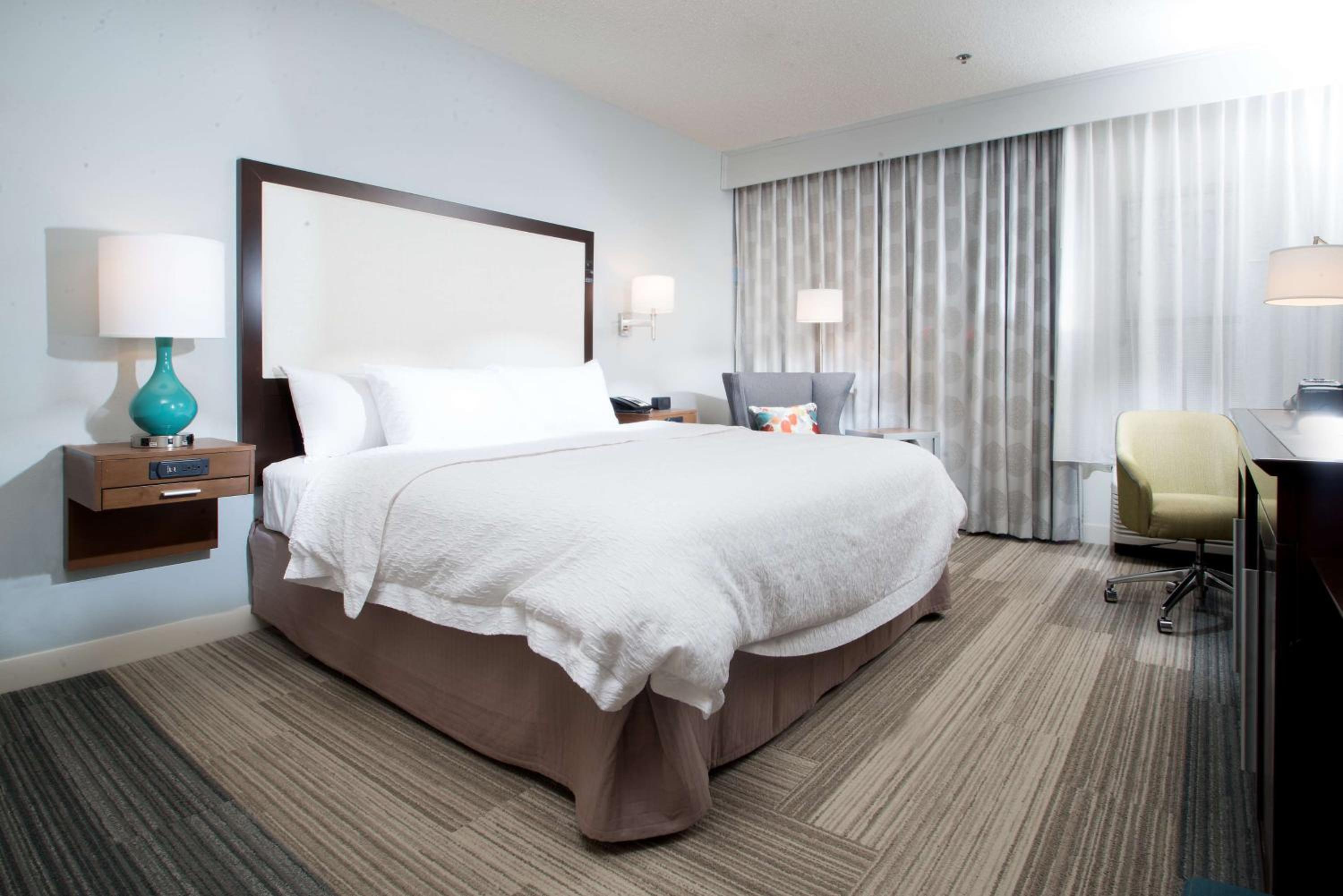King Room - Mobility Access/Non-Smoking - Photo 2