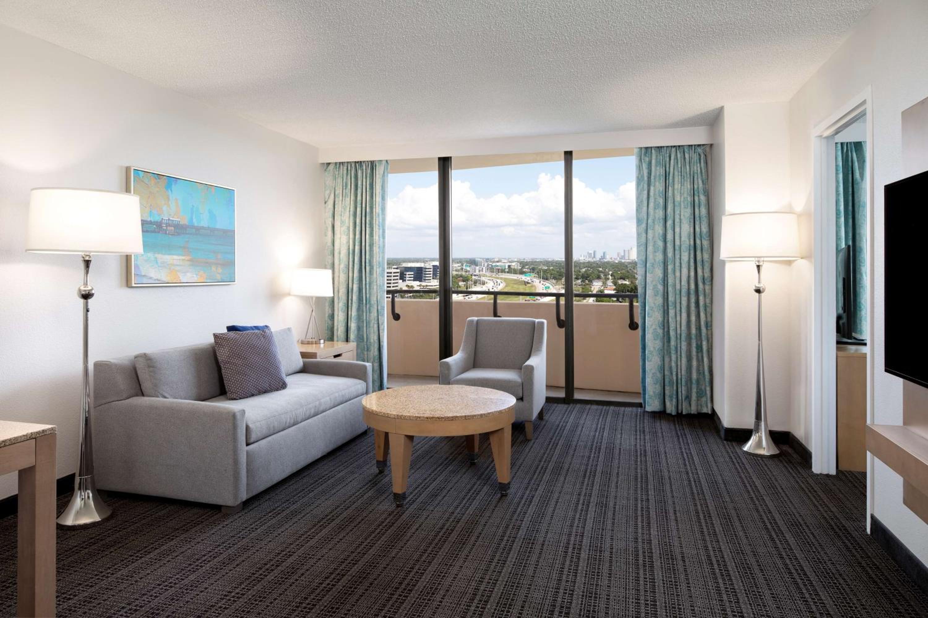 Two Queen Suite/Disability Access with Roll- in Shower - Non-Smoking photo 3