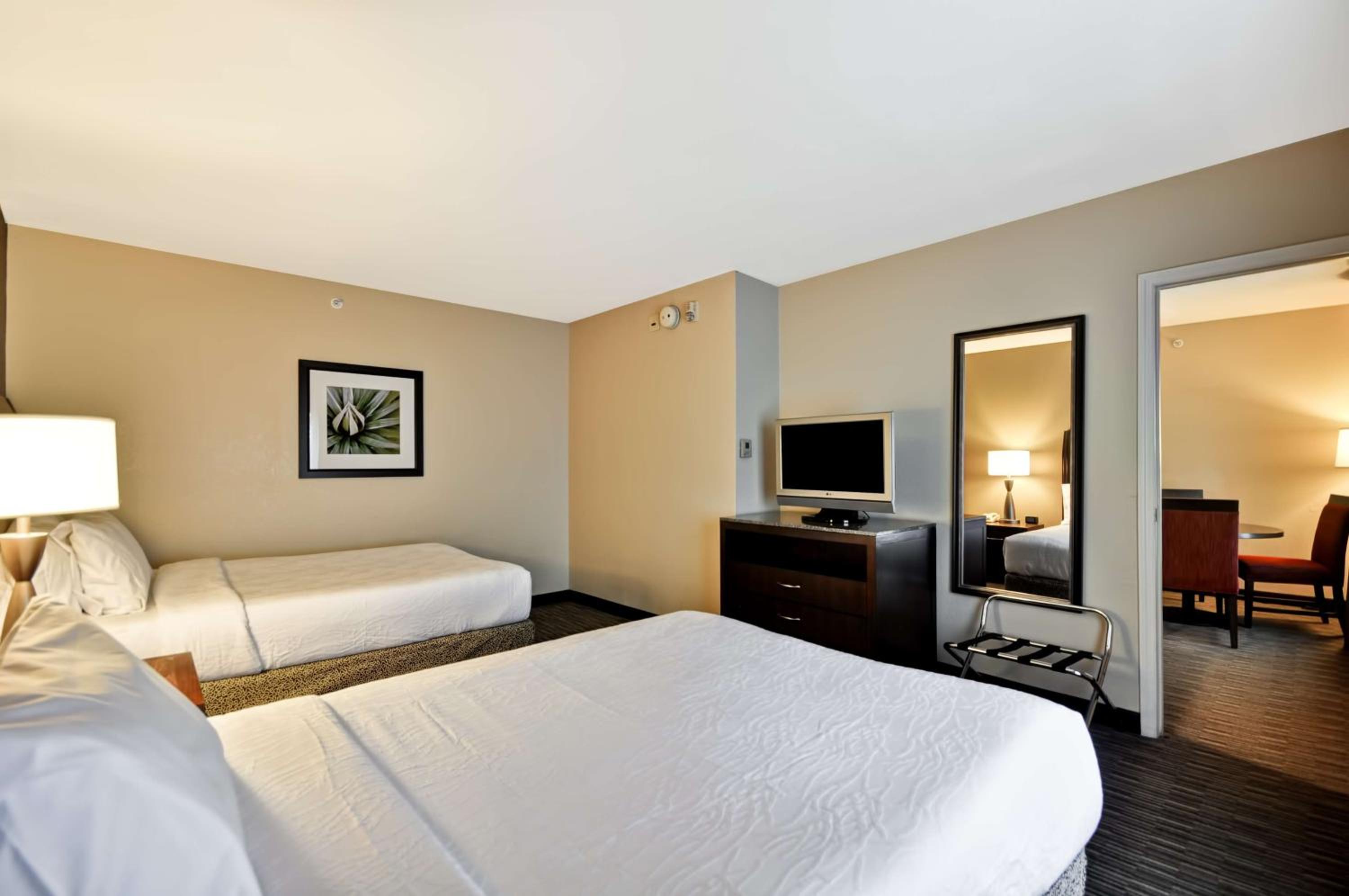 Junior Suite with Two Queen Beds - Photo 1
