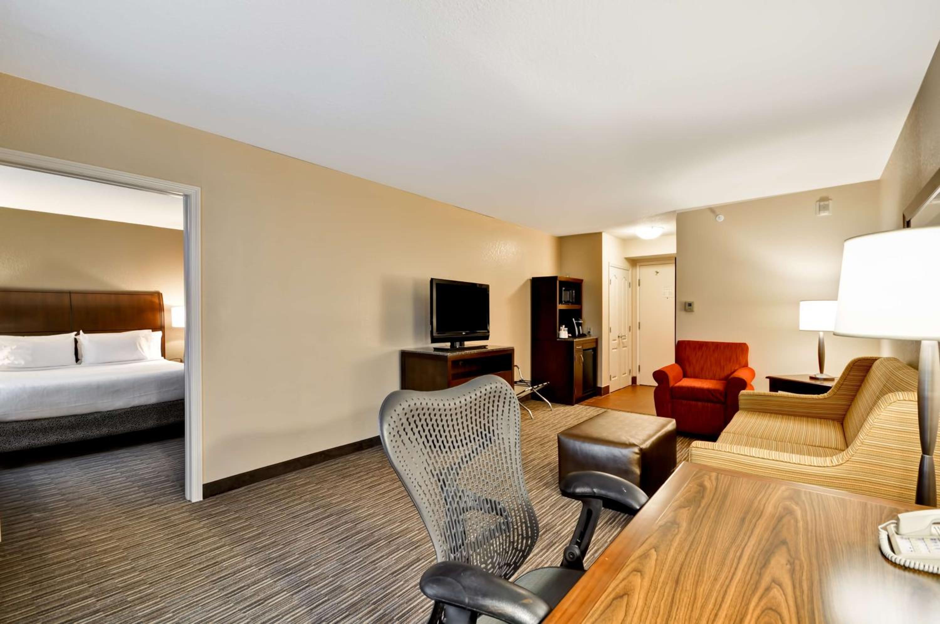 King Suite - Photo 3