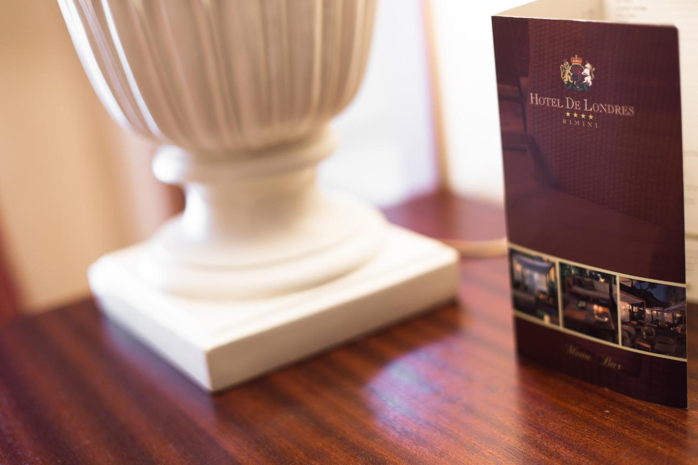 Premium Double or Twin Room with Spa Access  - Photo 6