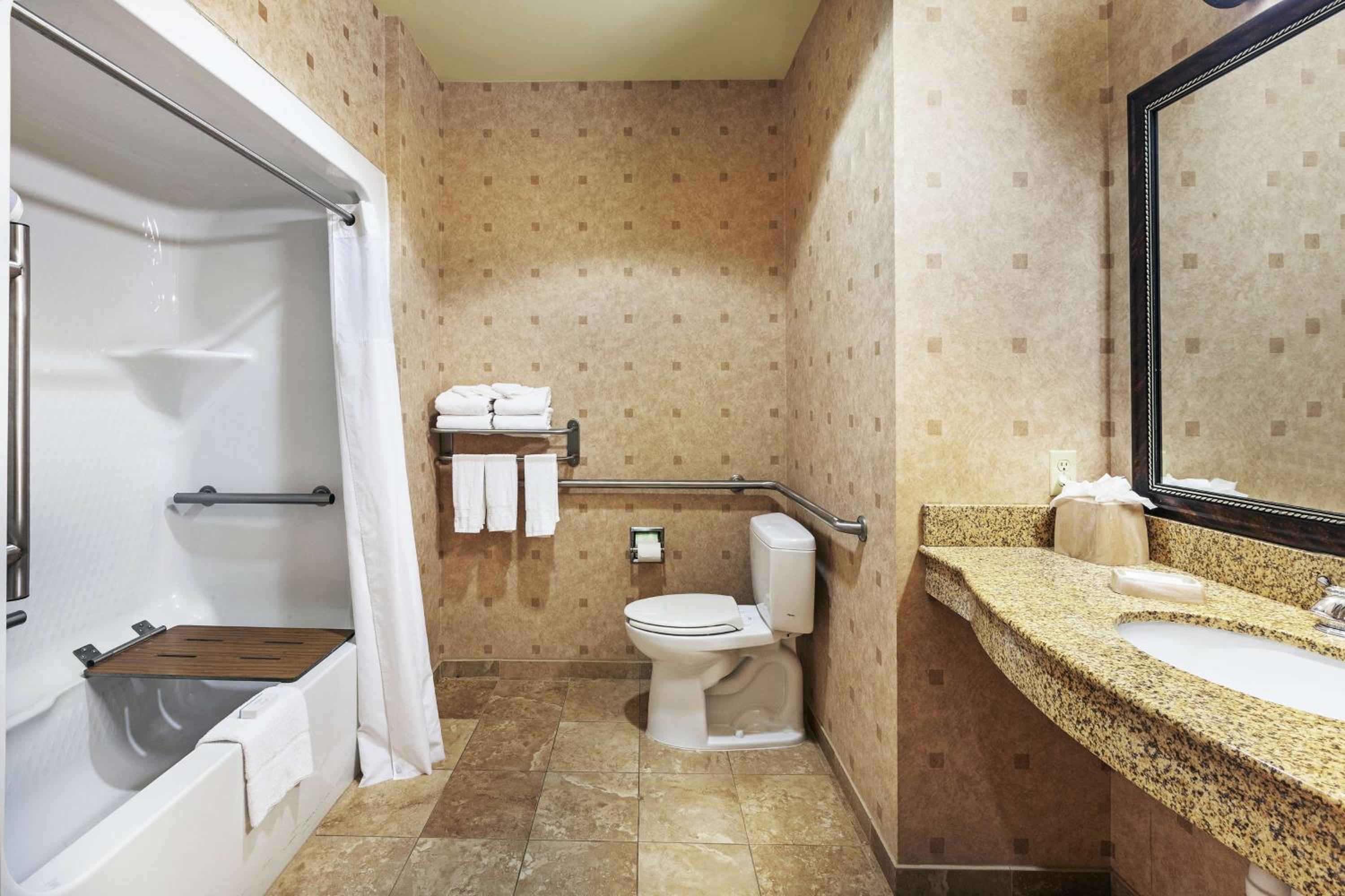 King Room - Mobility Access/Non-Smoking - Photo 6