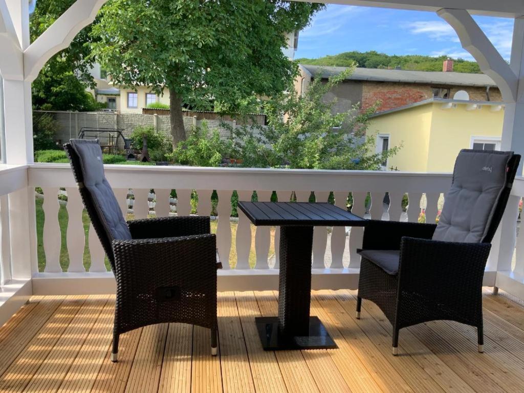 One-Bedroom Apartment with Balcony photo 2