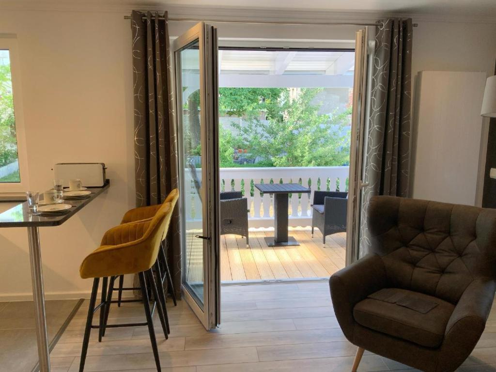 One-Bedroom Apartment with Balcony photo 3