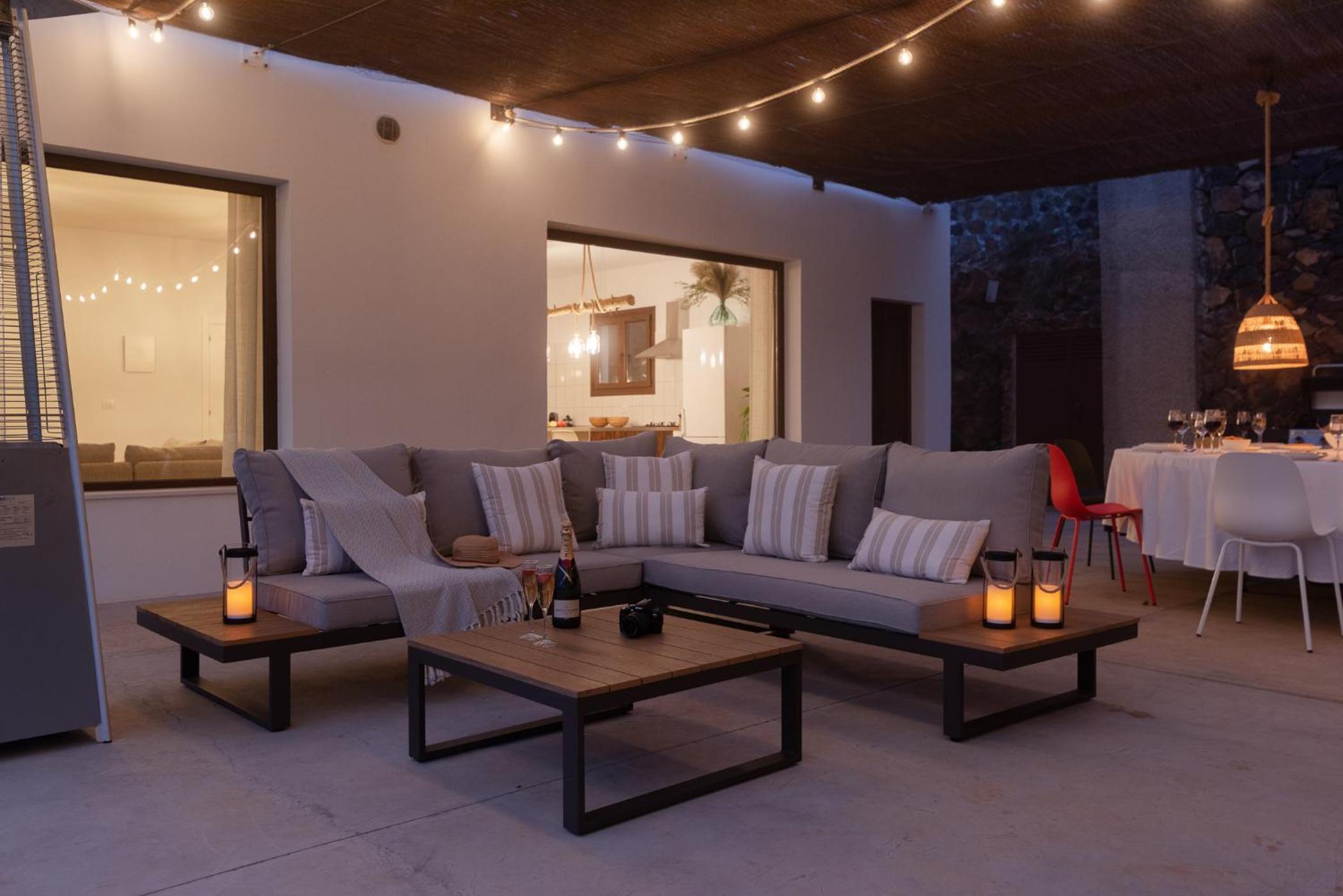 Villa photo 2