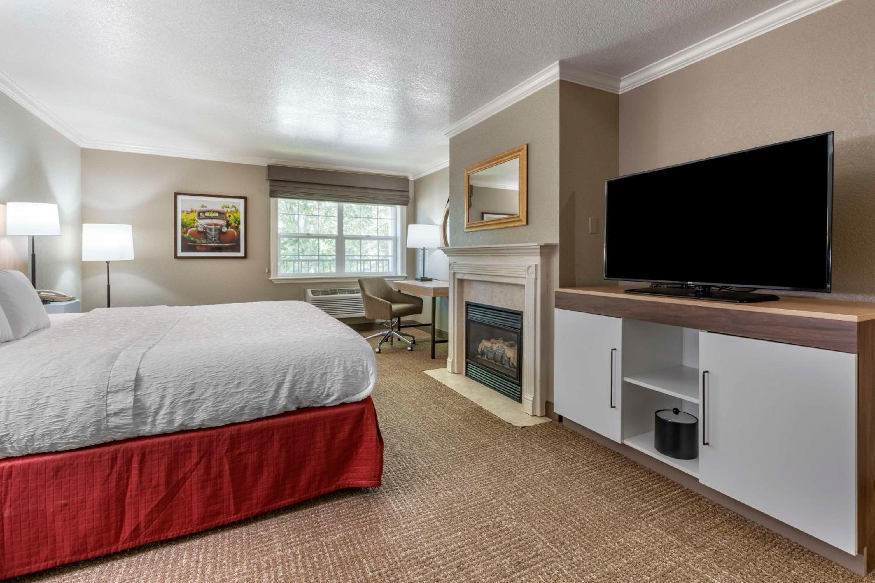 King Room with Pool View - Non-Smoking - Photo 1
