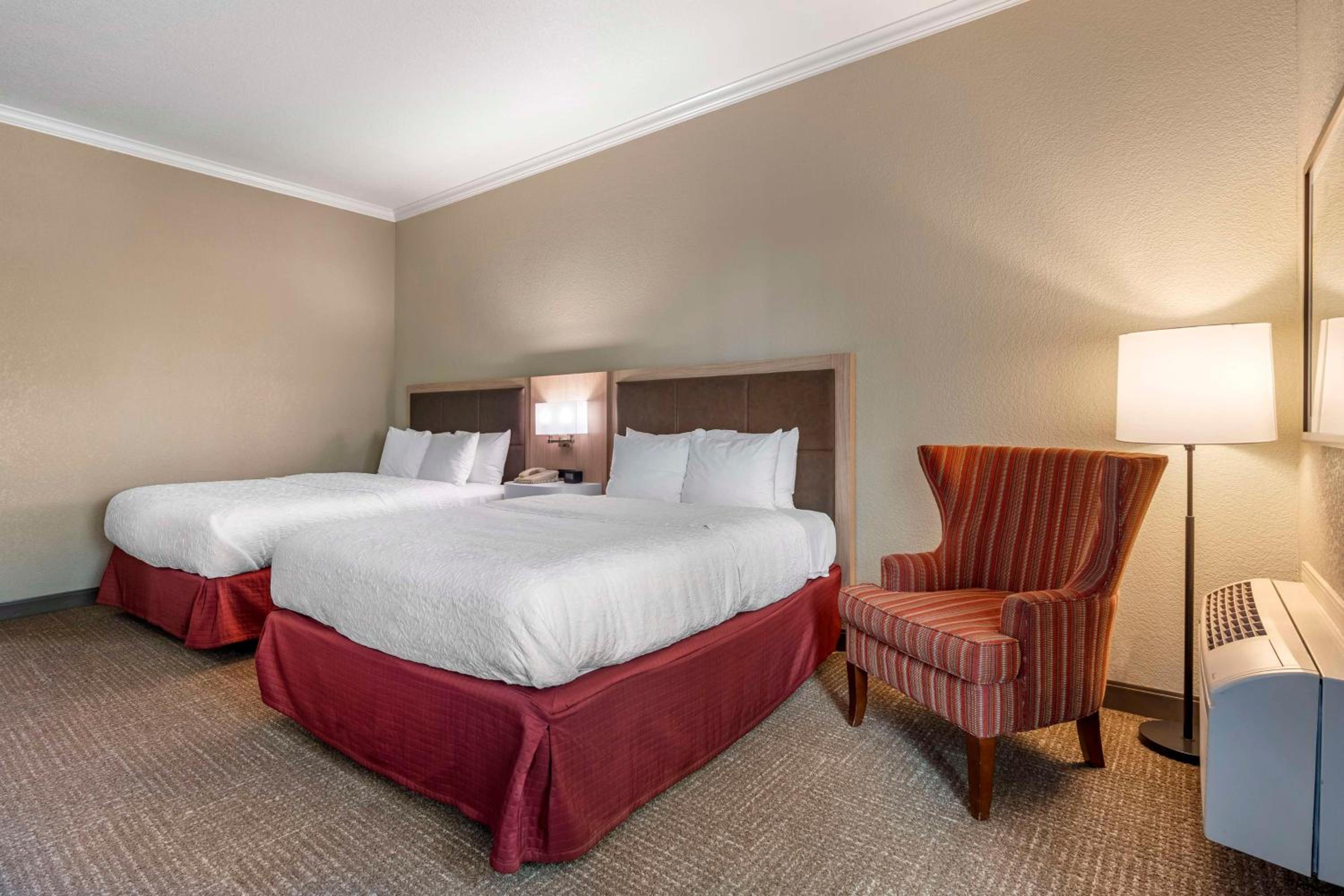Queen Room with Two Queen Beds with City View  - Photo 1