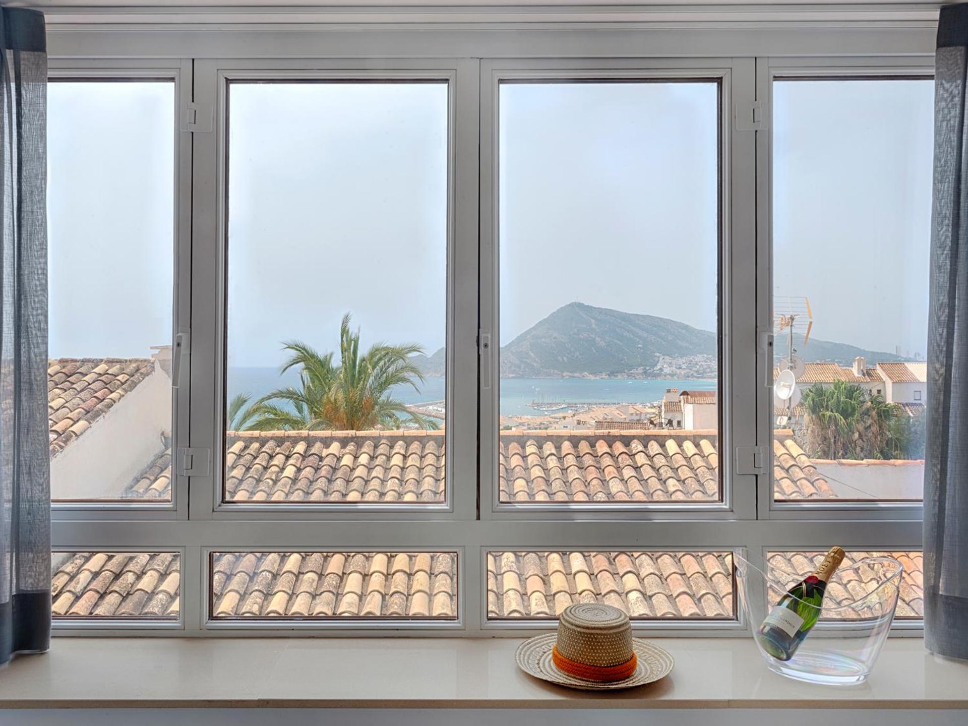 Double Room with Sea View - Photo 5