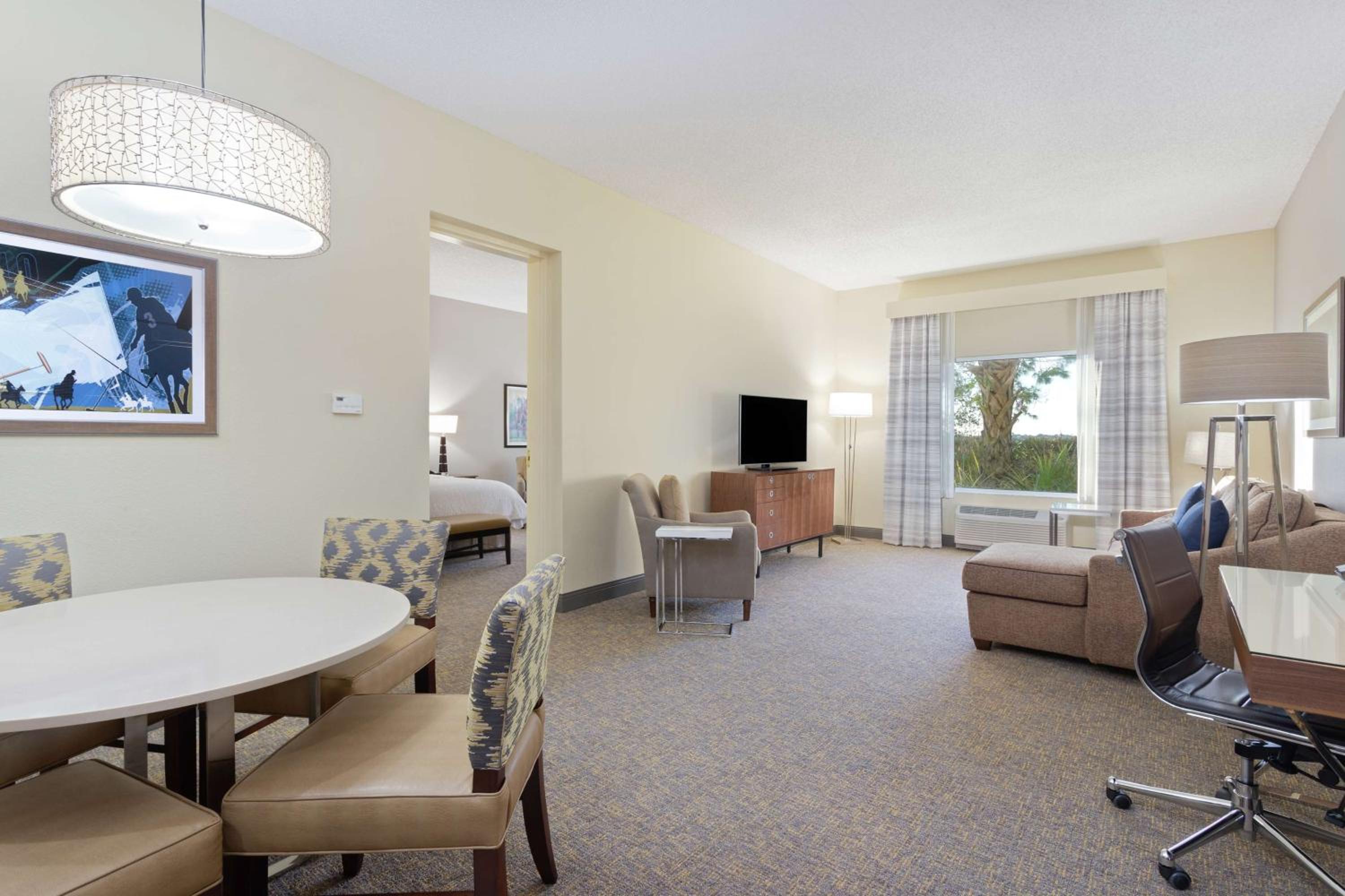 Non-Smoking Apartment - Photo 1