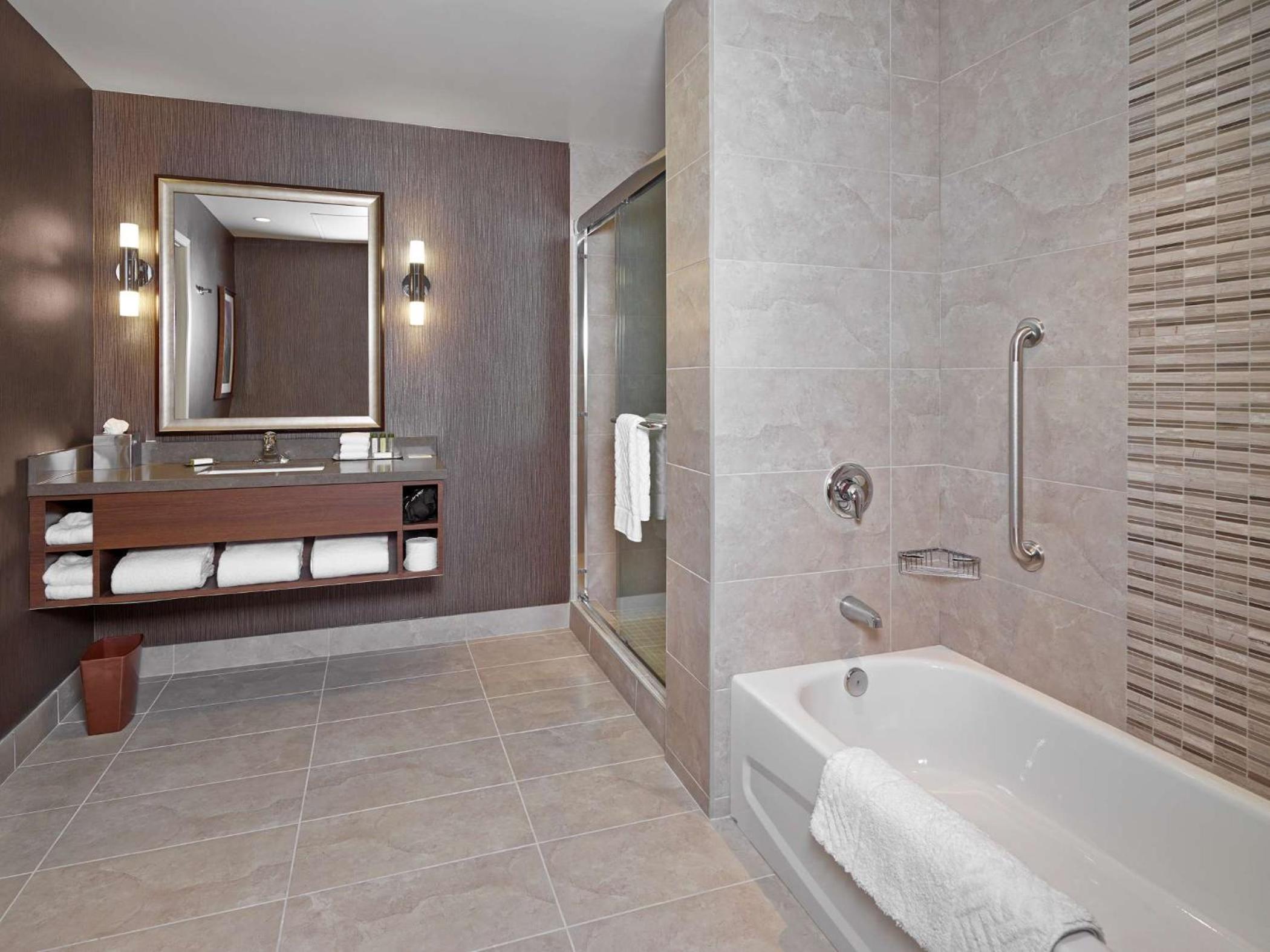 King Two Bedroom Suite