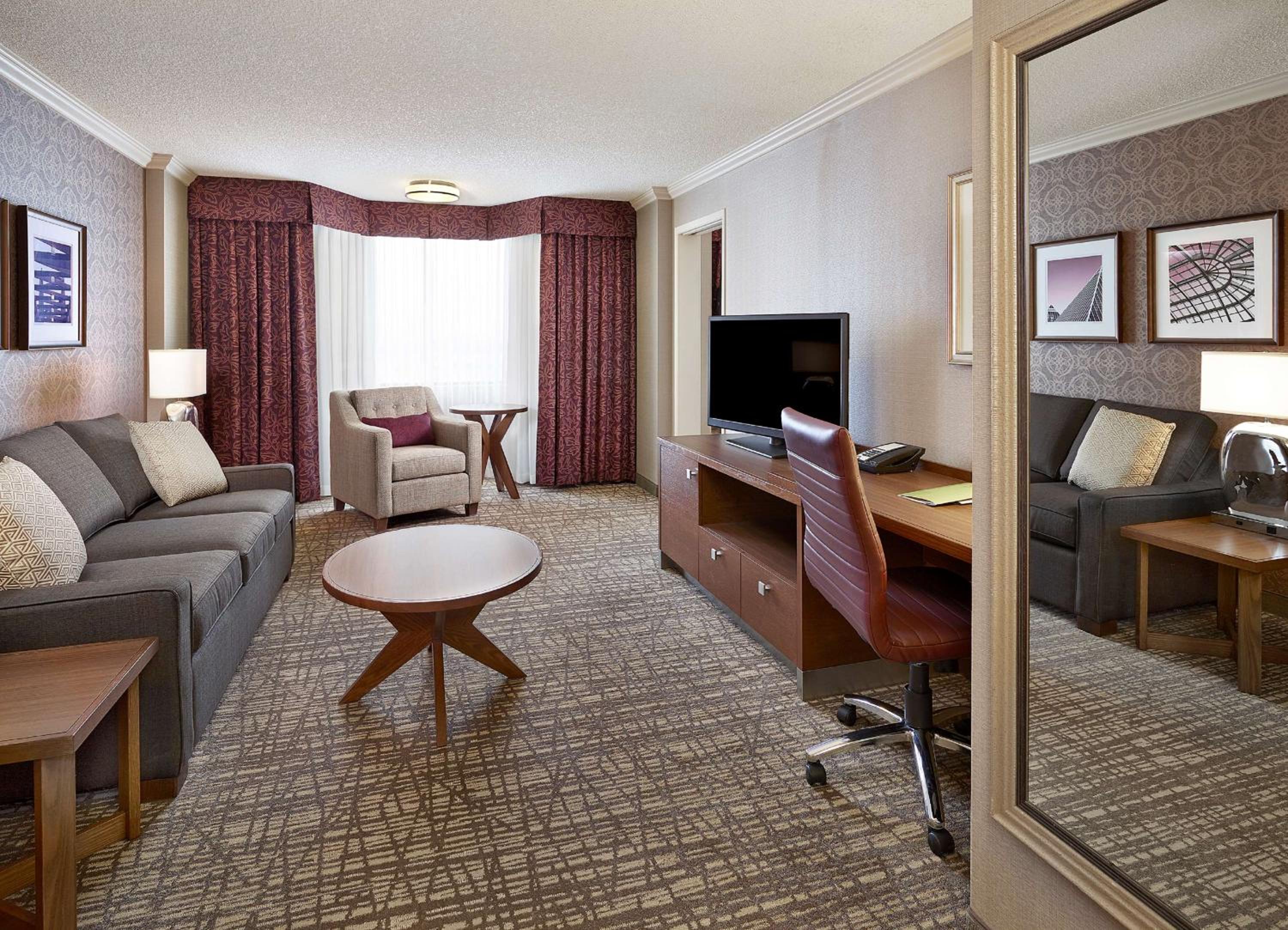 King Room - Accessible - Roll-In Shower