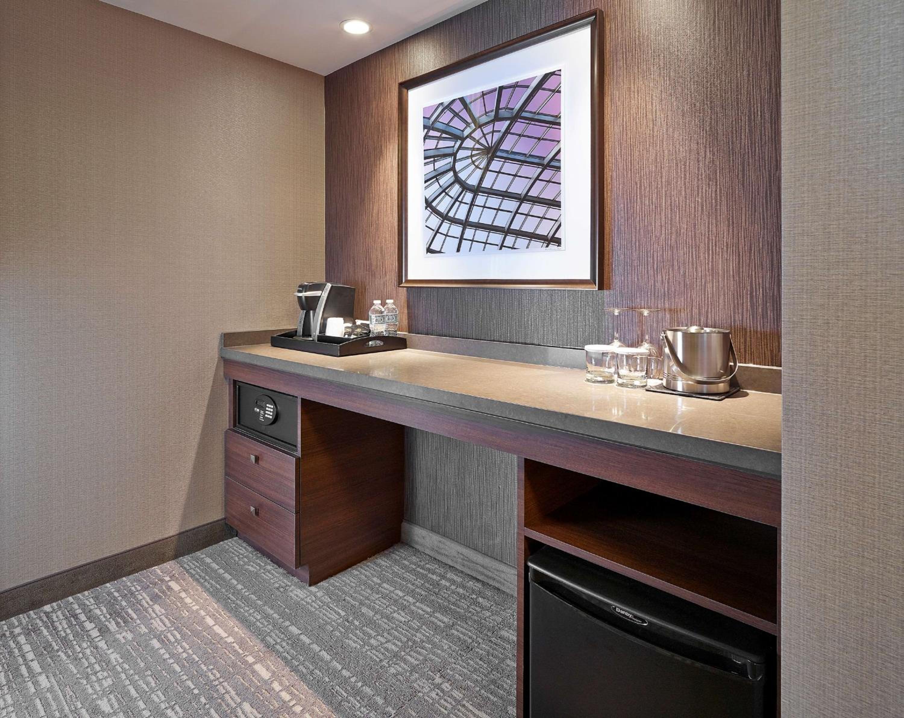 King Room - Accessible - Roll-In Shower