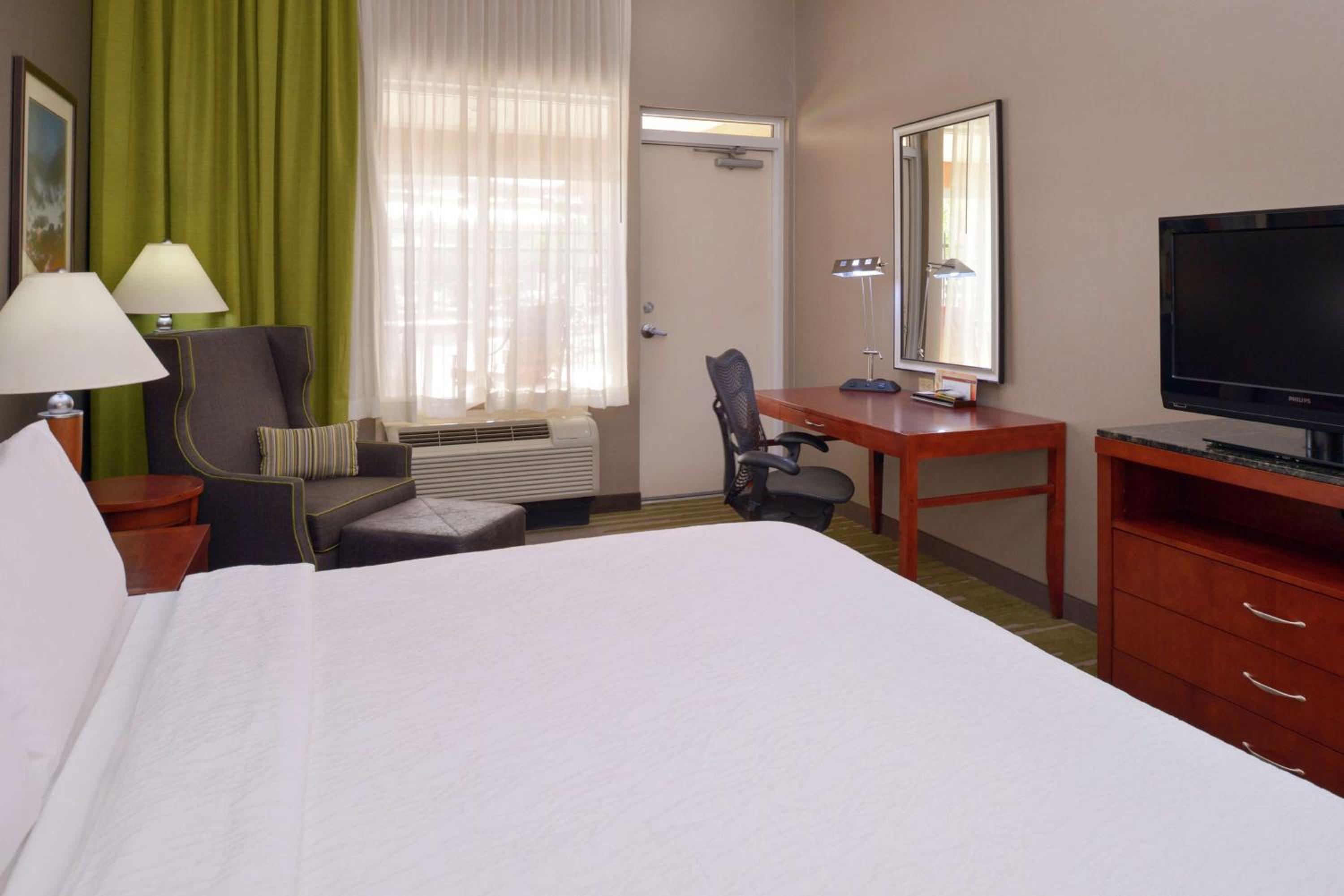 Room with Patio Pool - Photo 1
