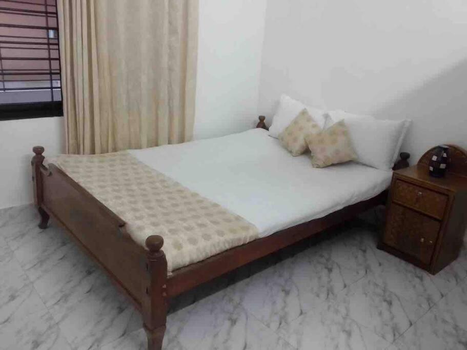 Three-Bedroom House photo 2