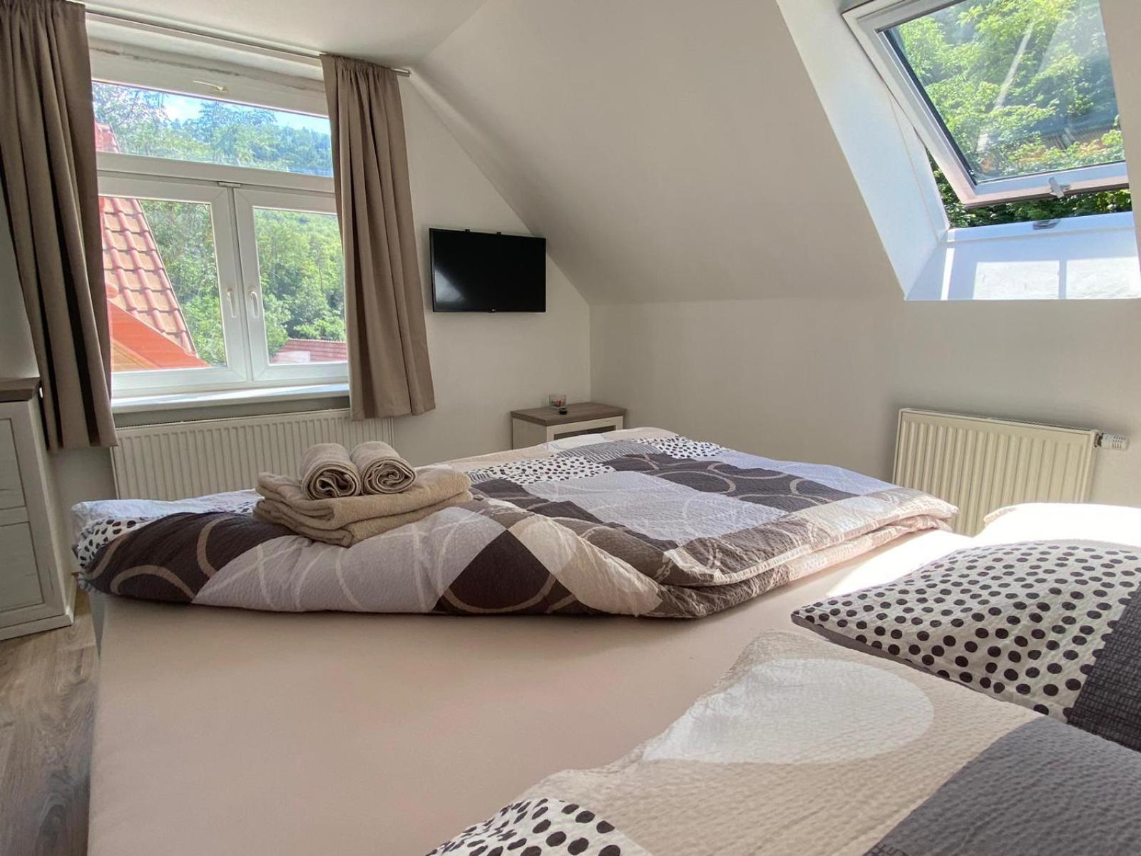 Double Room with Private Bathroom photo 3