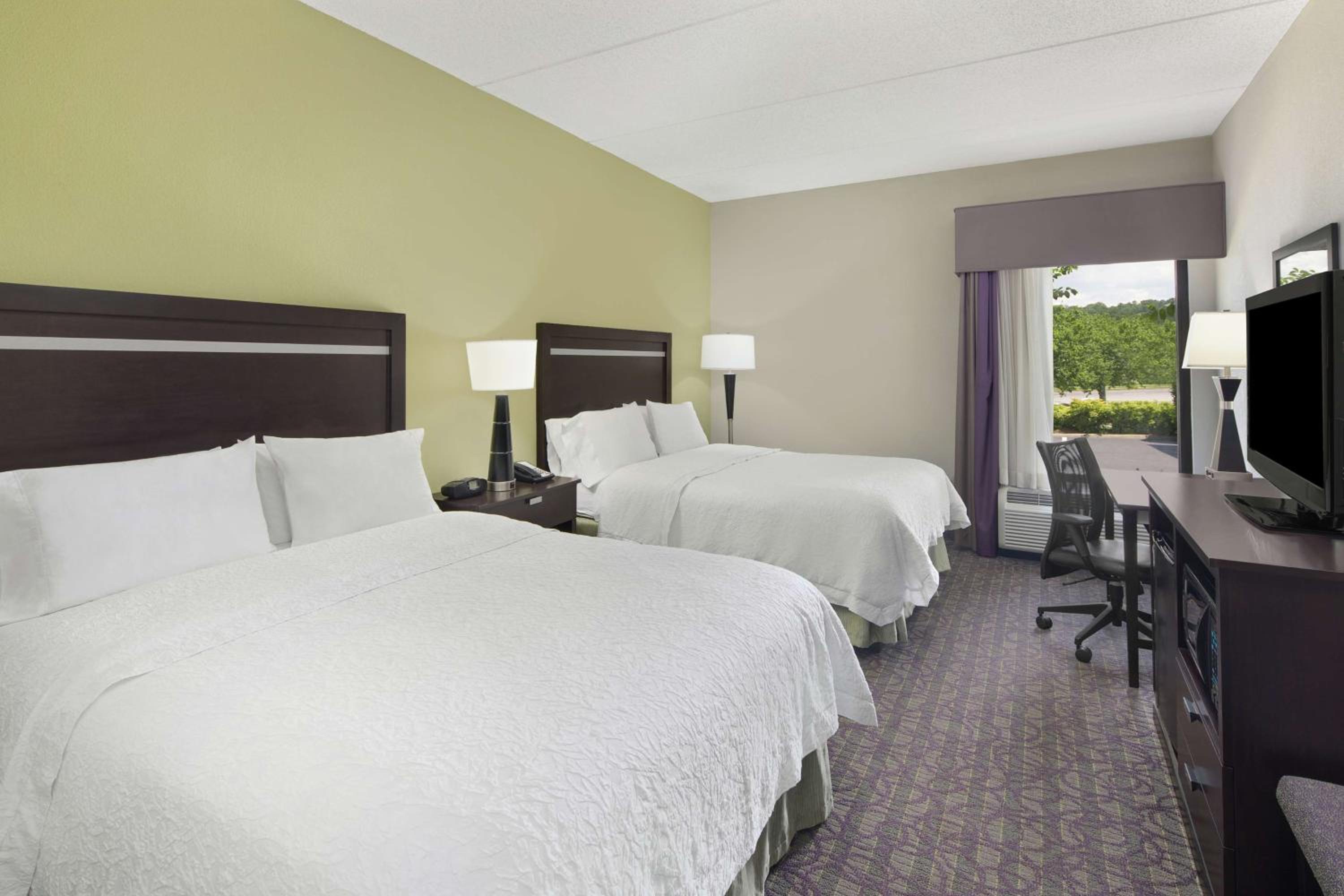 Room with Two Queen Beds - Non-Smoking