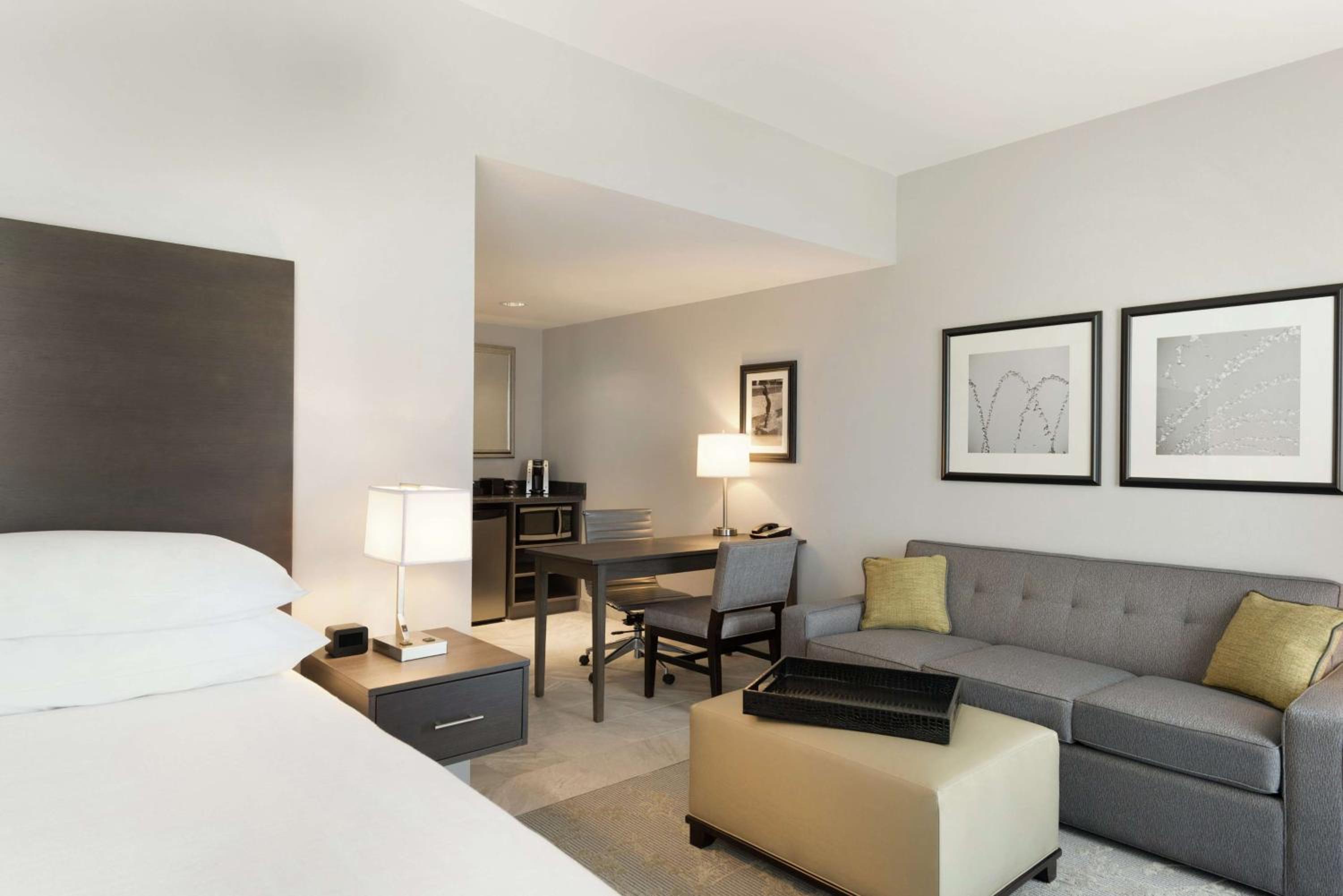 King Studio Suite - Hearing Accessible photo 1