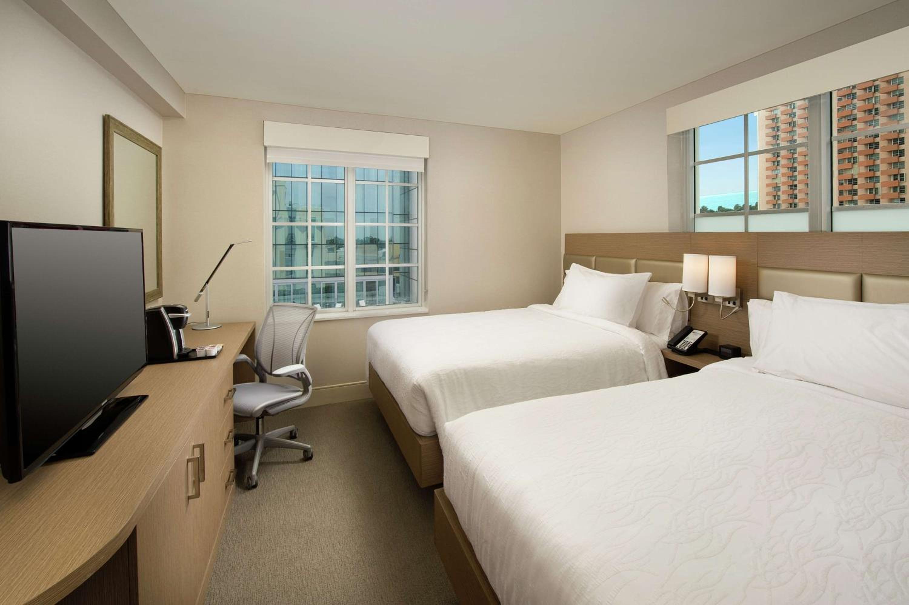 Queen Room with Two Queen Beds - Hearing Access