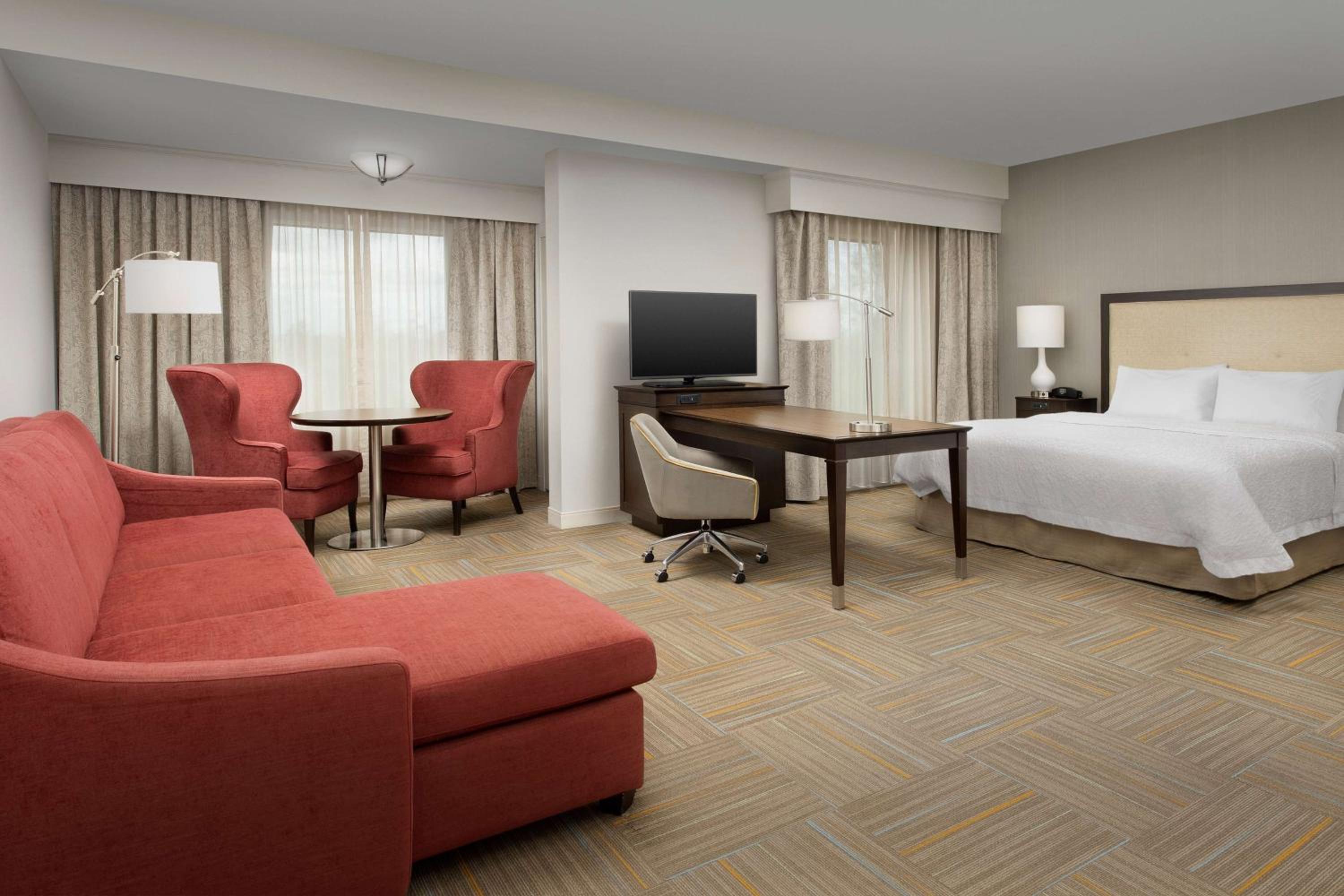 King Studio Suite - Mobility Access/Non-Smoking