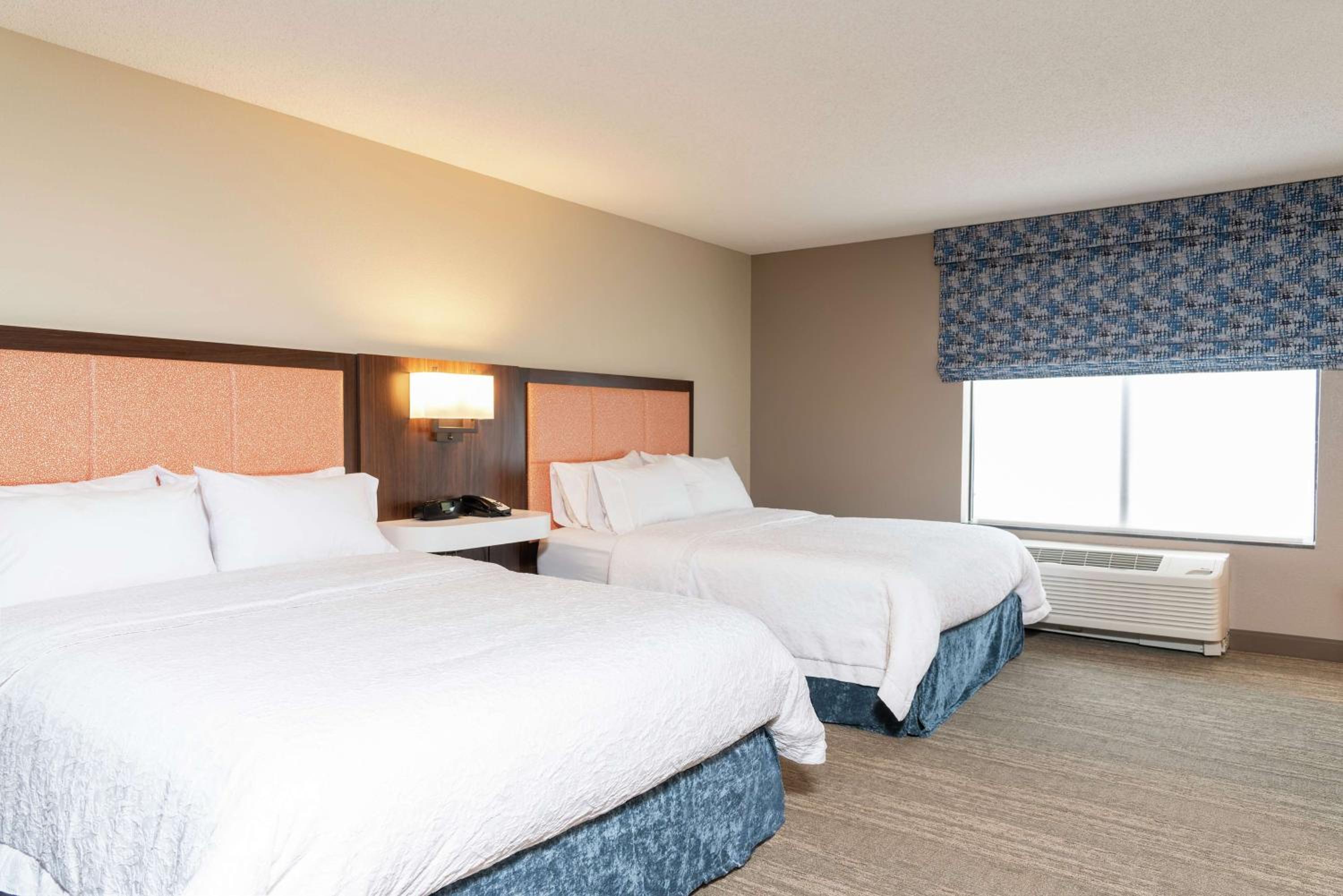 Queen Room with Two Queen Beds - Mobility Access/Non-Smoking photo 1