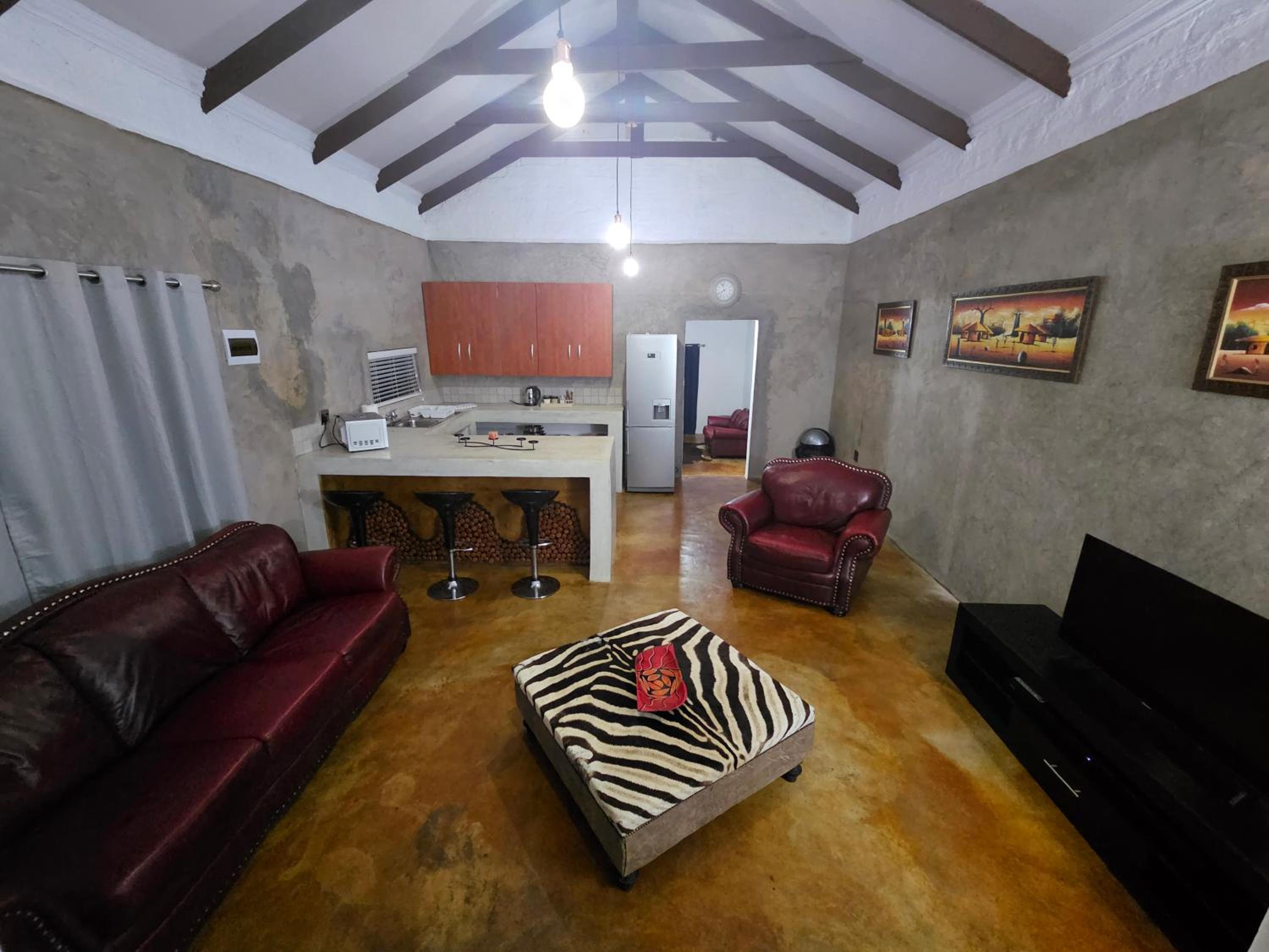 One-Bedroom Apartment photo 2