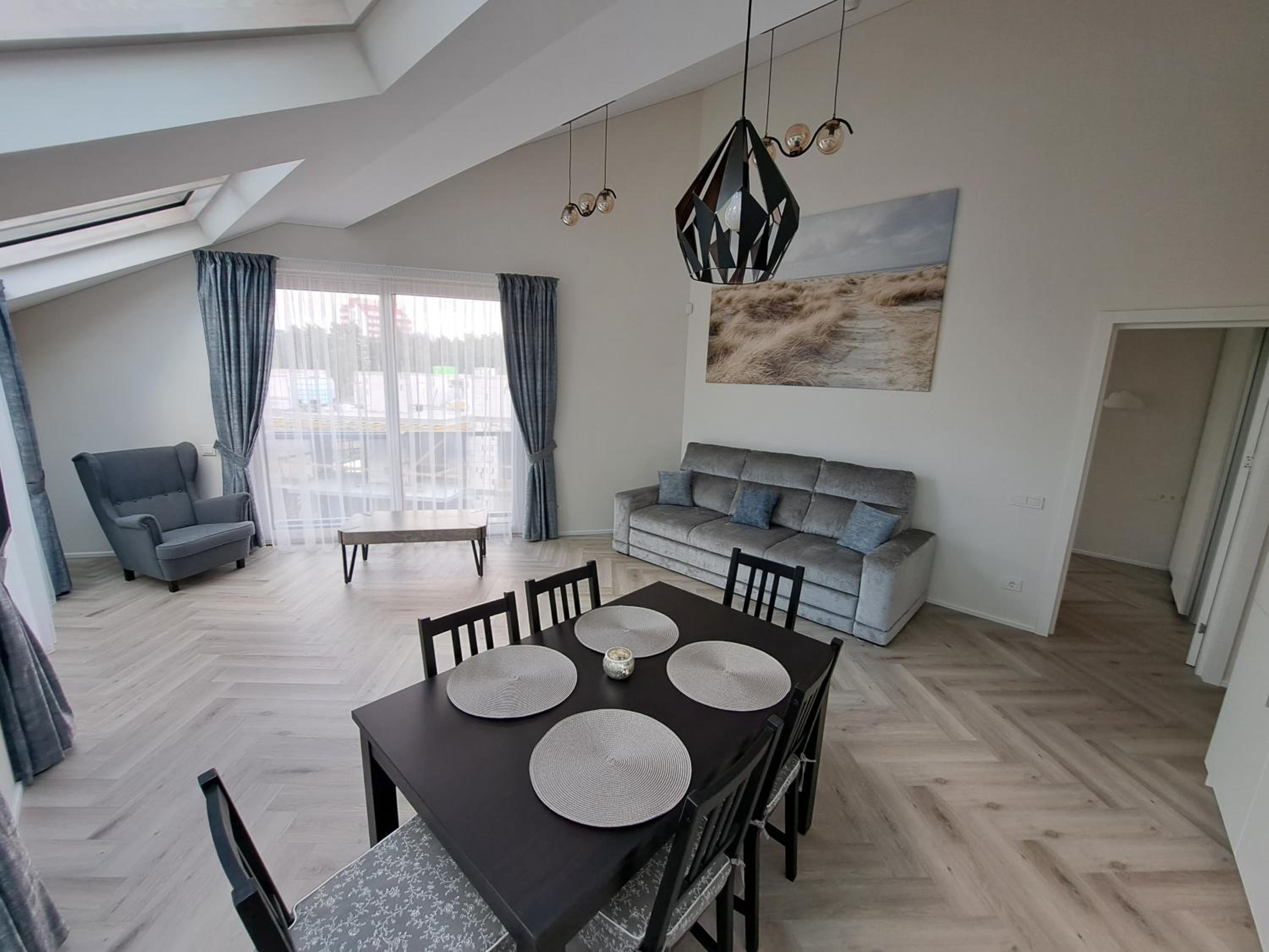 Apartment with Balcony photo 1