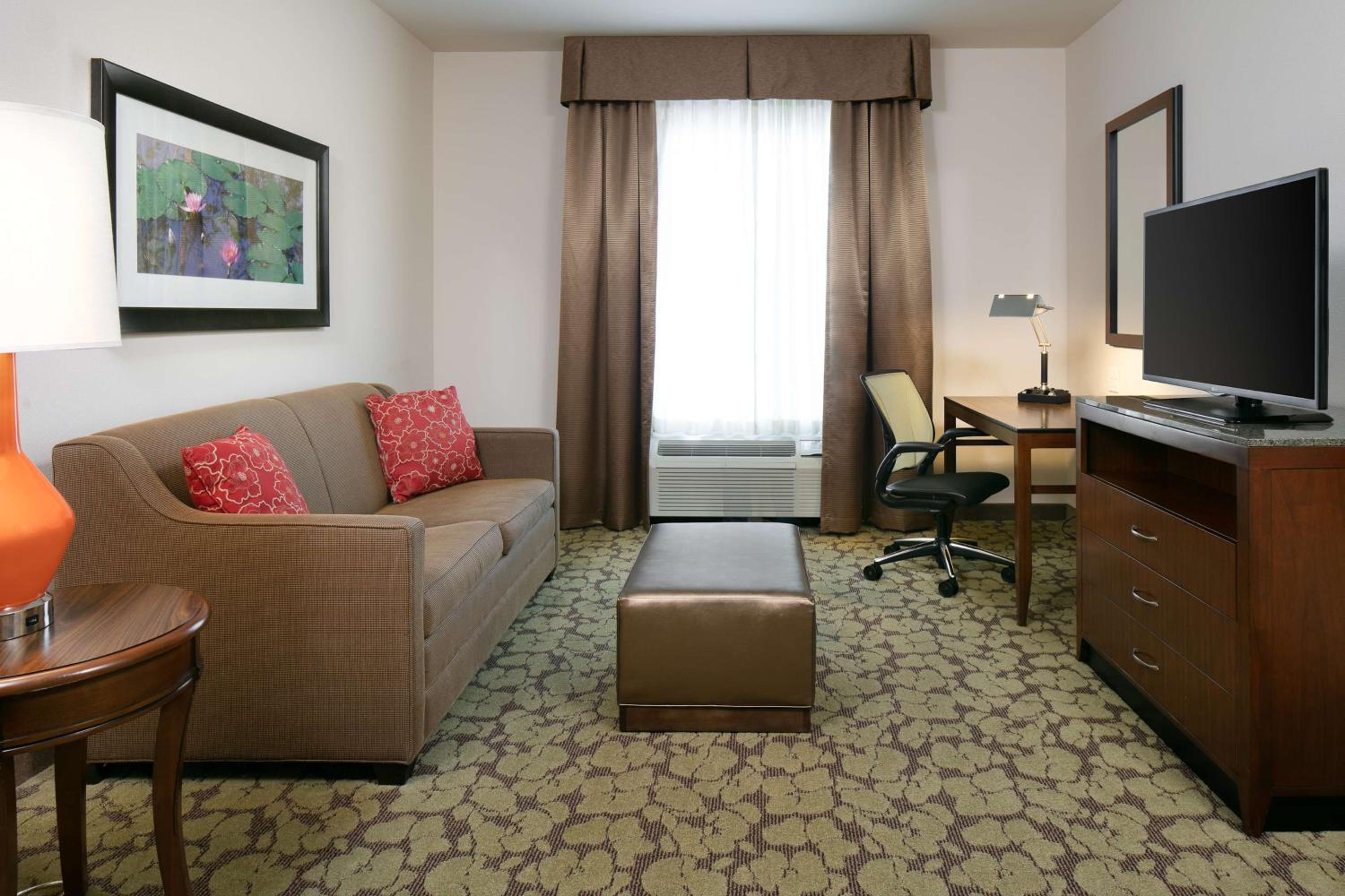 One-Bedroom King Suite - Hearing Access