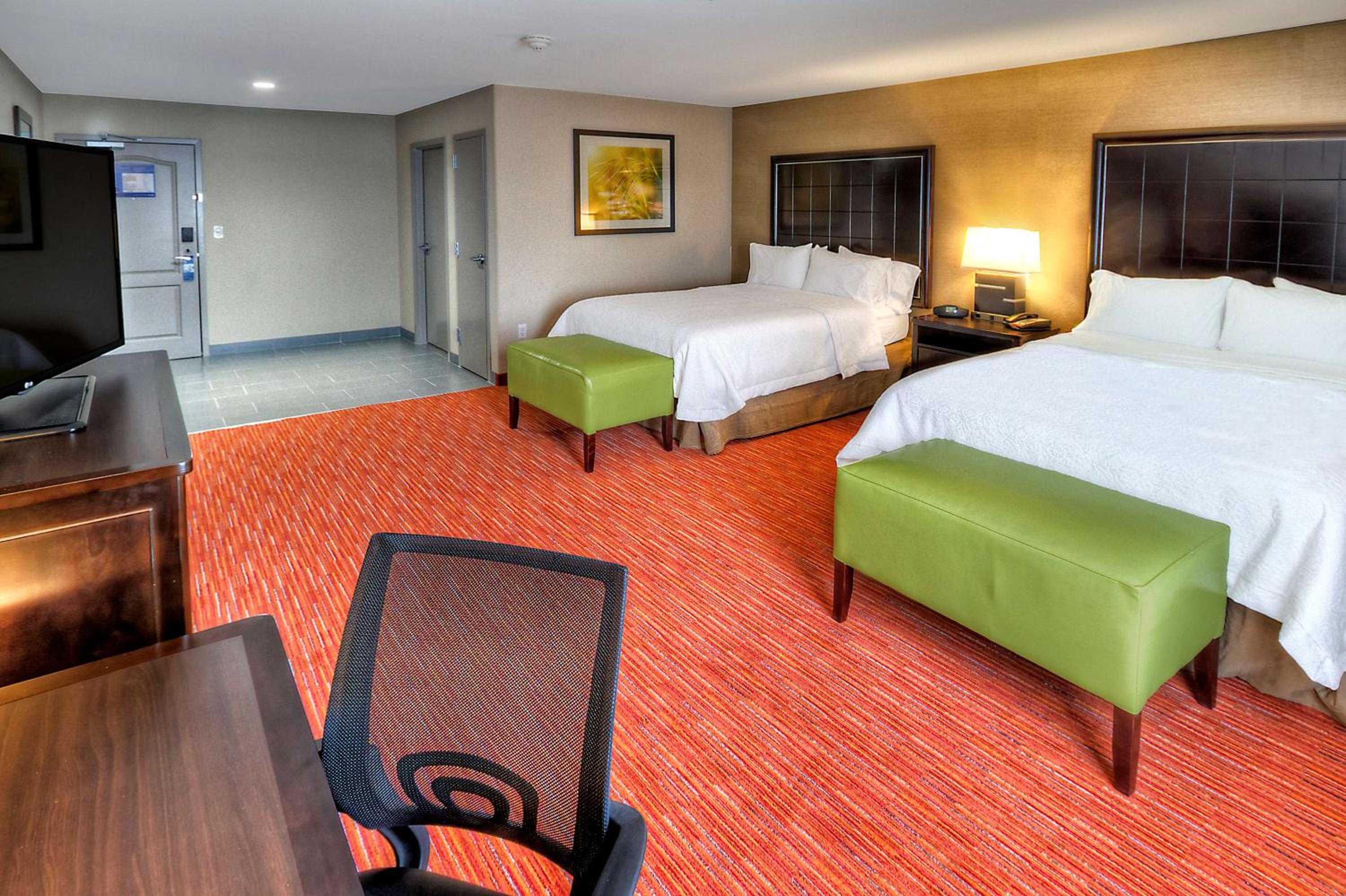 Queen Room with Two Queen Beds (4 Adults)