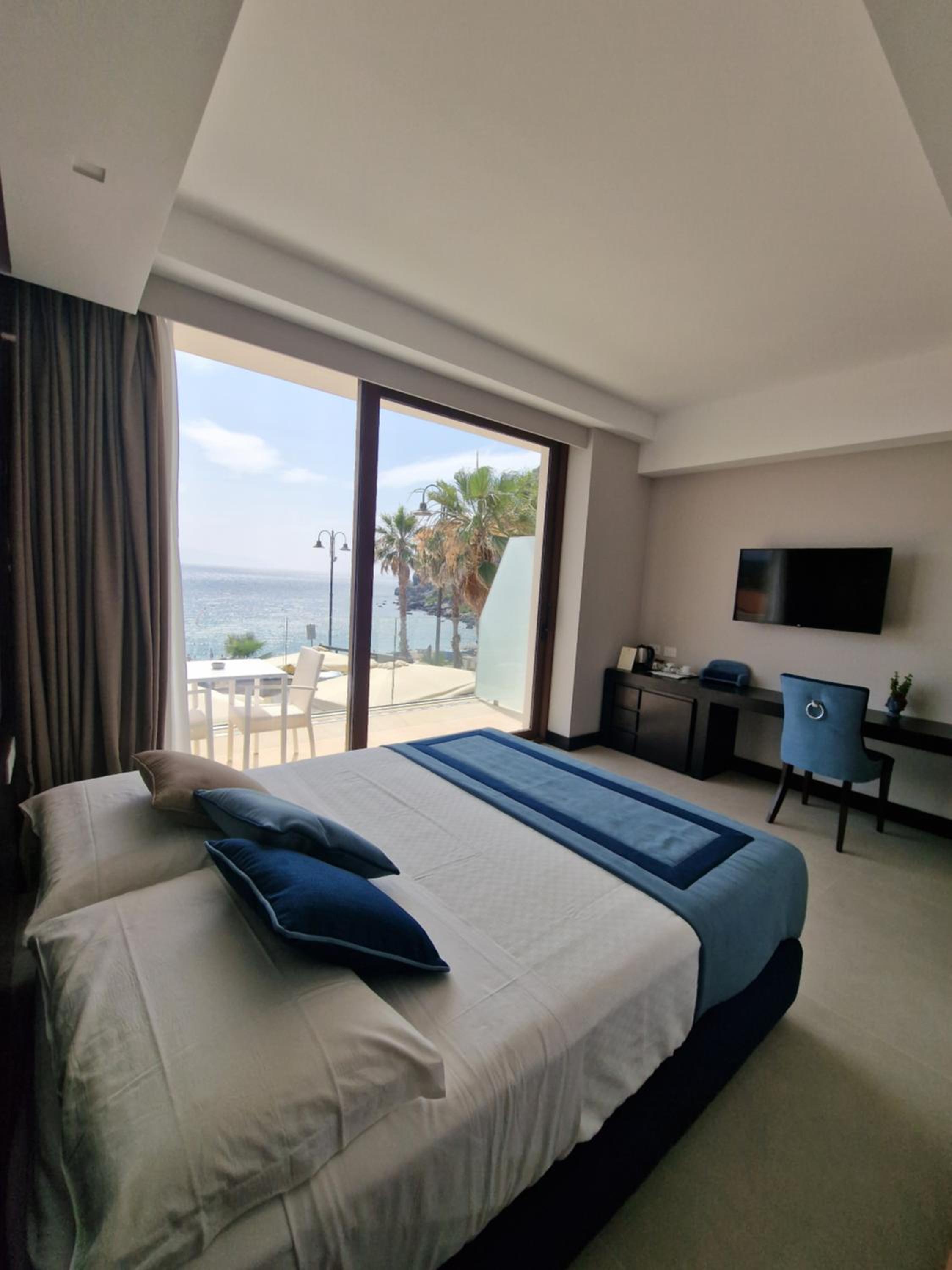 Superior Double Room with Sea View photo 2