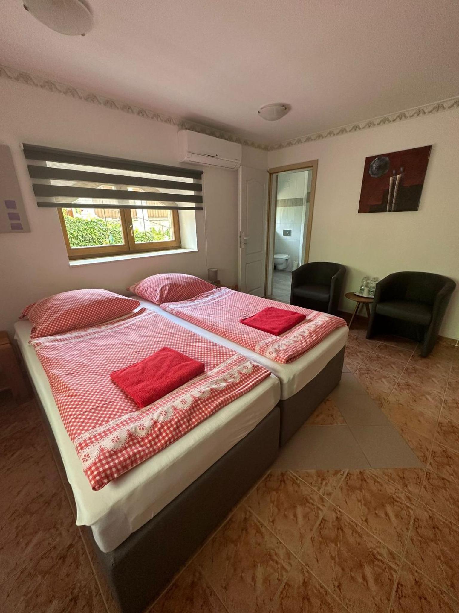 Double or Twin Room photo 1