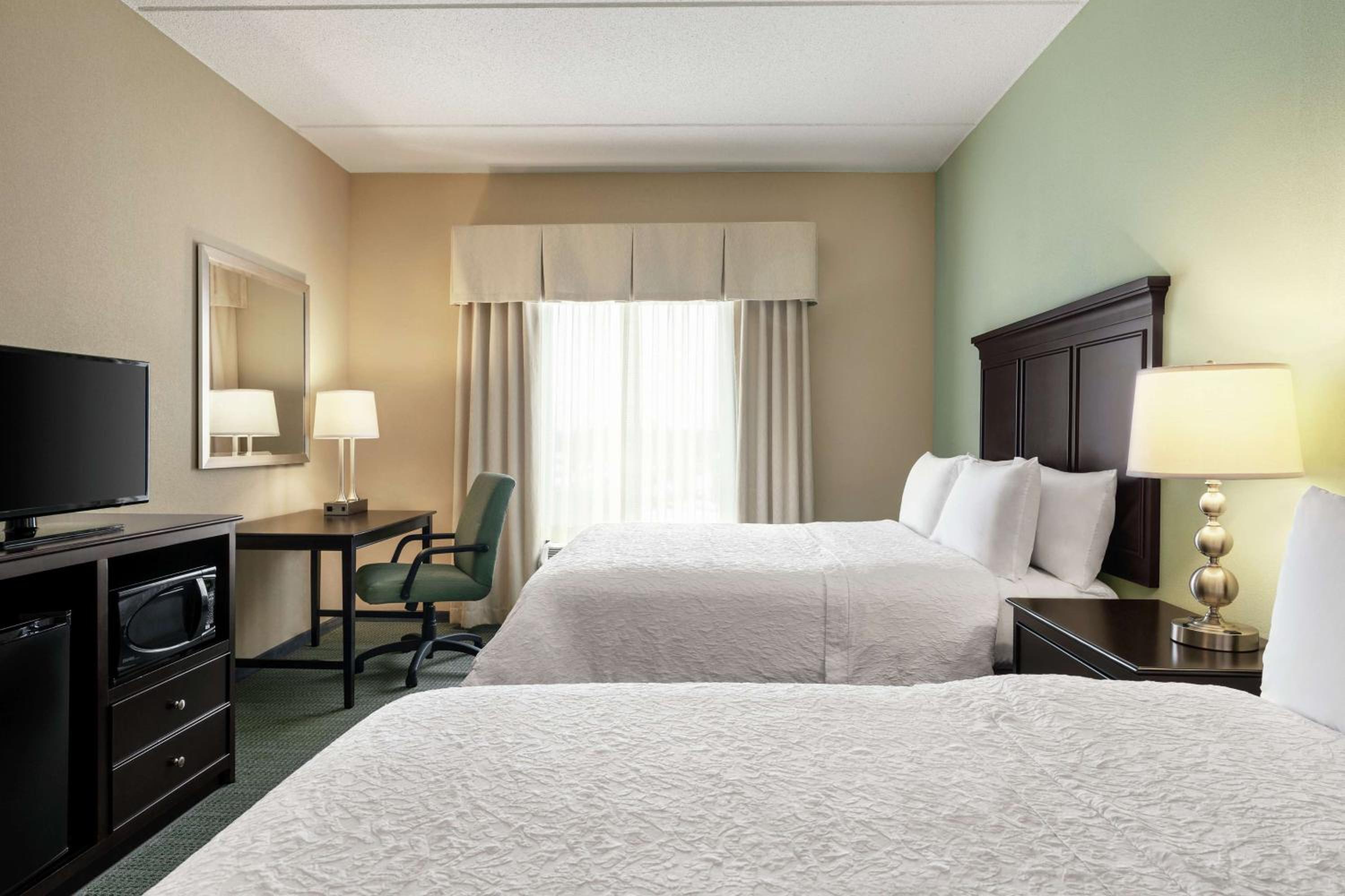Queen Room with Two Queen Beds - Non-Smoking