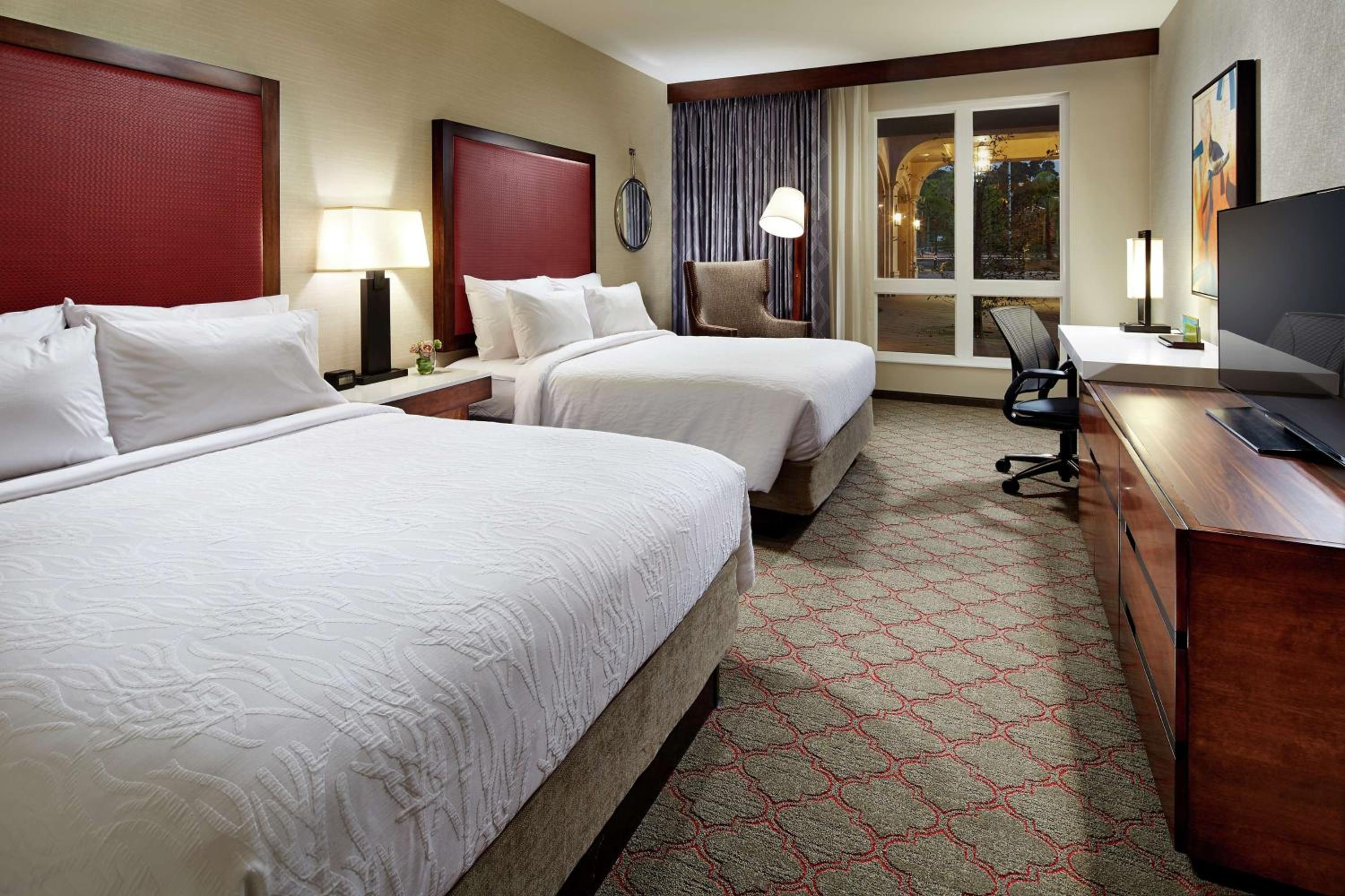 Queen Room with Two Queen Beds - Hearing Access - Photo 5