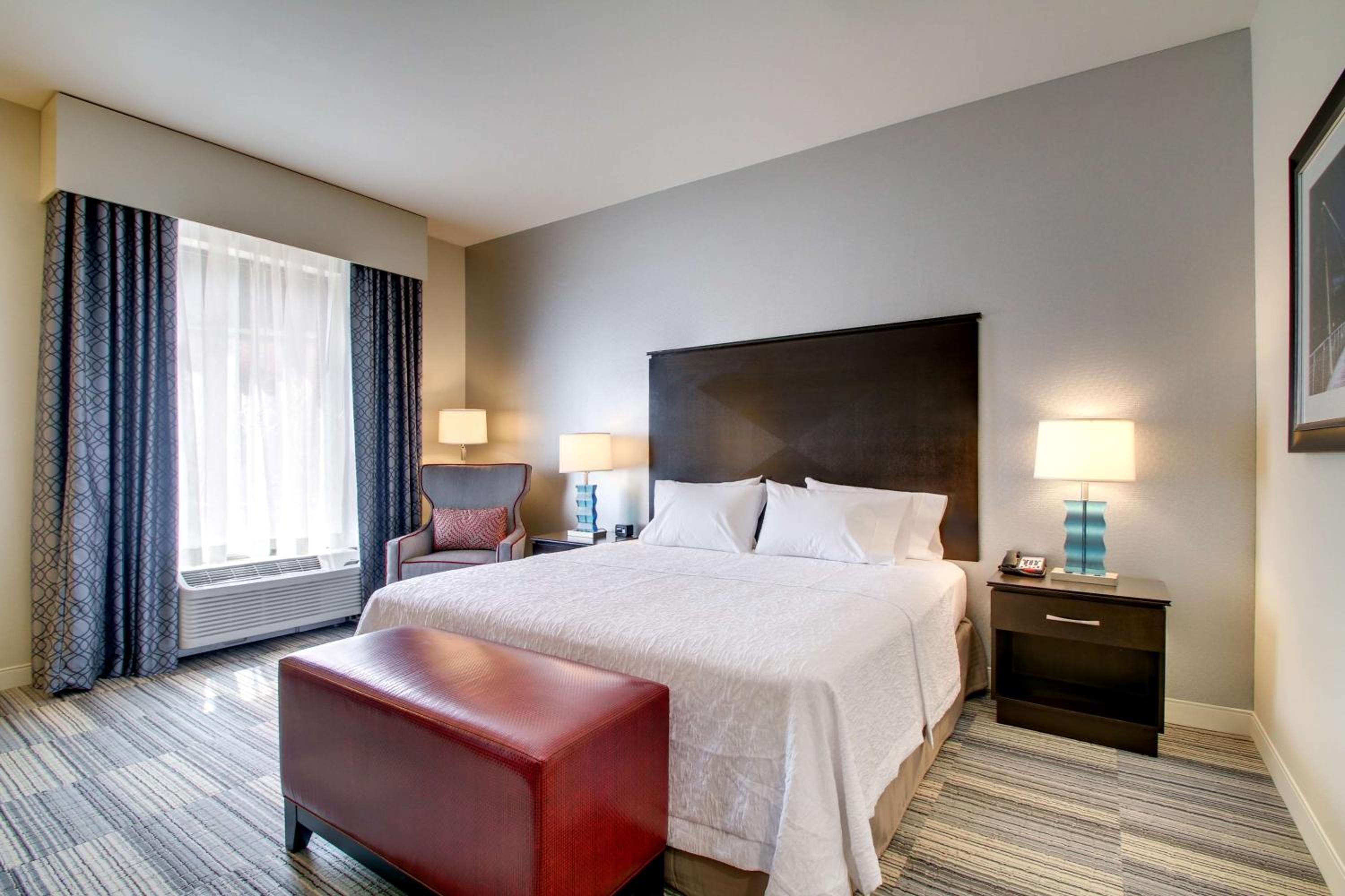 King Room - Hearing Access/Non-Smoking photo 2