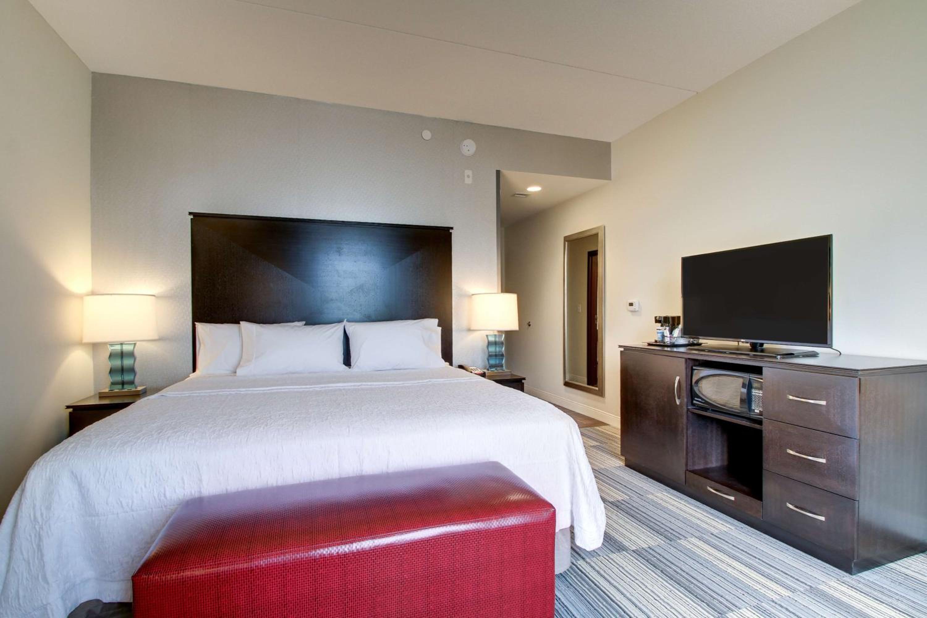 King Room - Non-Smoking photo 1