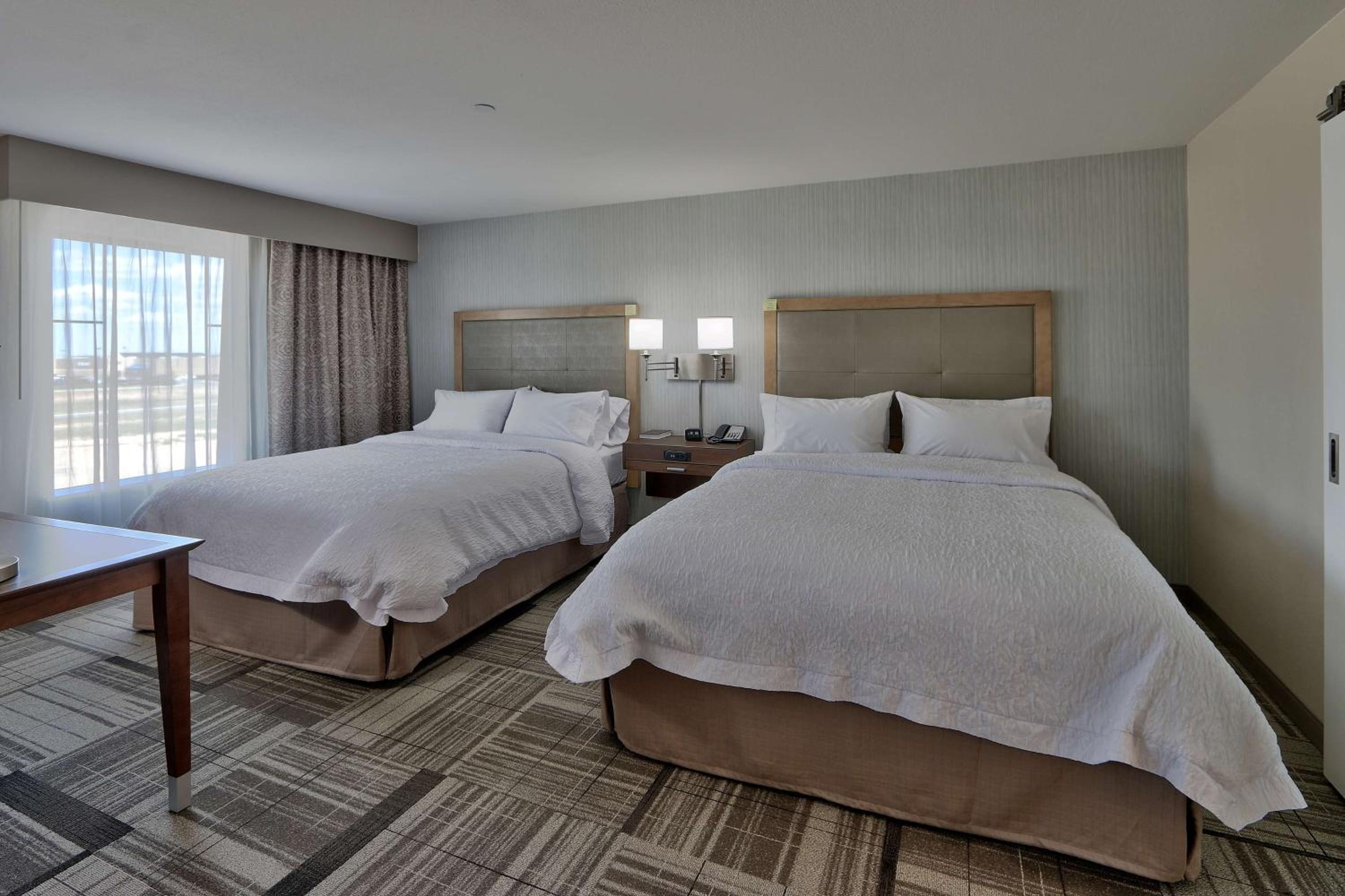 Queen Studio Suite with Two Queen Beds - Non-Smoking photo 1