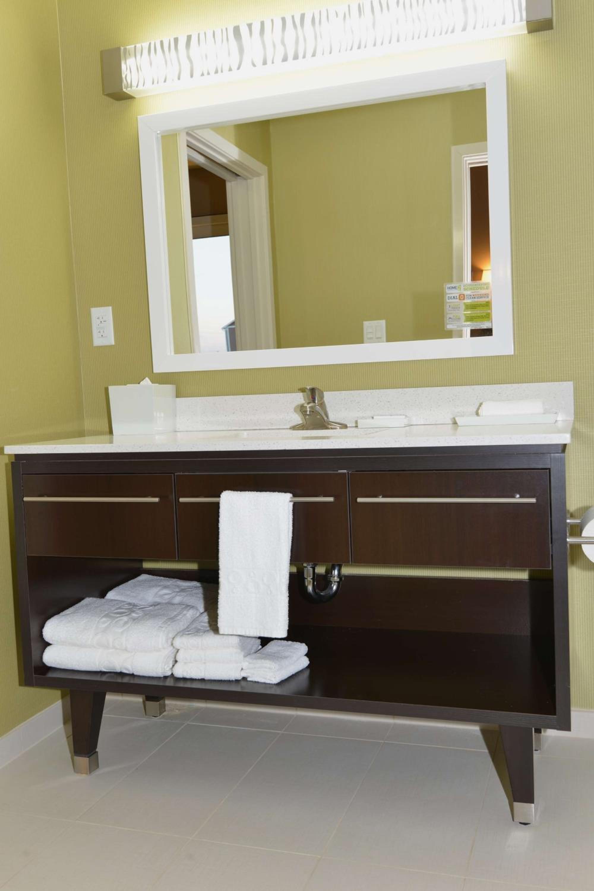 King Studio Suite - Non-Smoking - Photo 4